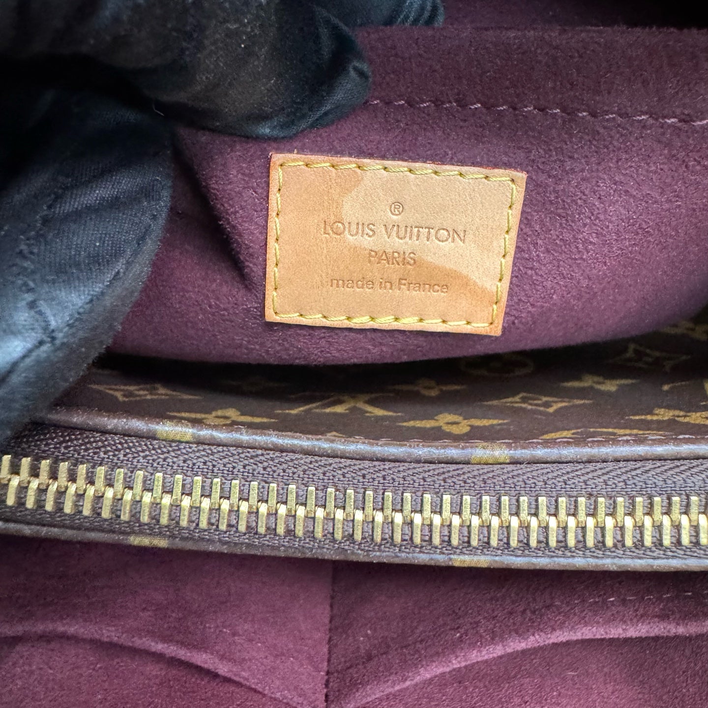 Louis Vuitton - Montaigne - Leather - Brown - (medium)