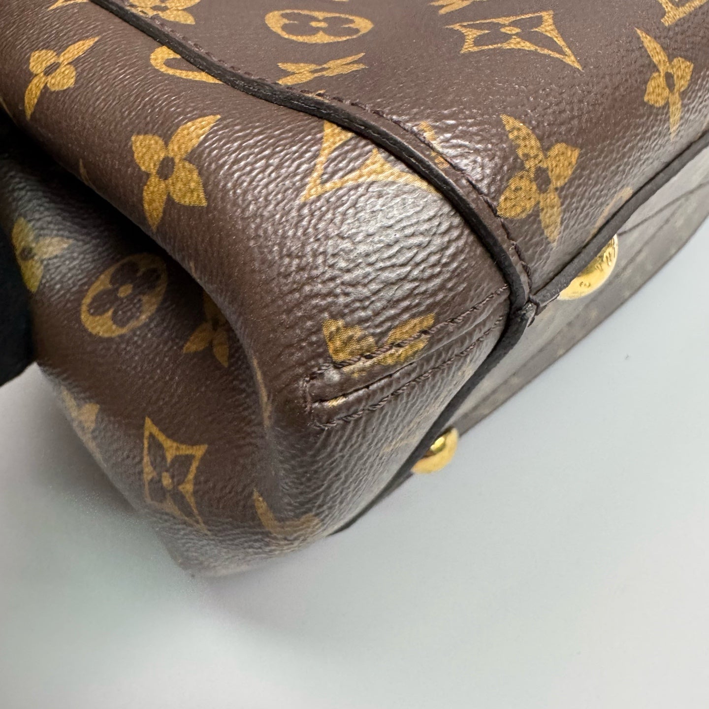 Louis Vuitton - Montaigne - Leather - Brown - (medium)