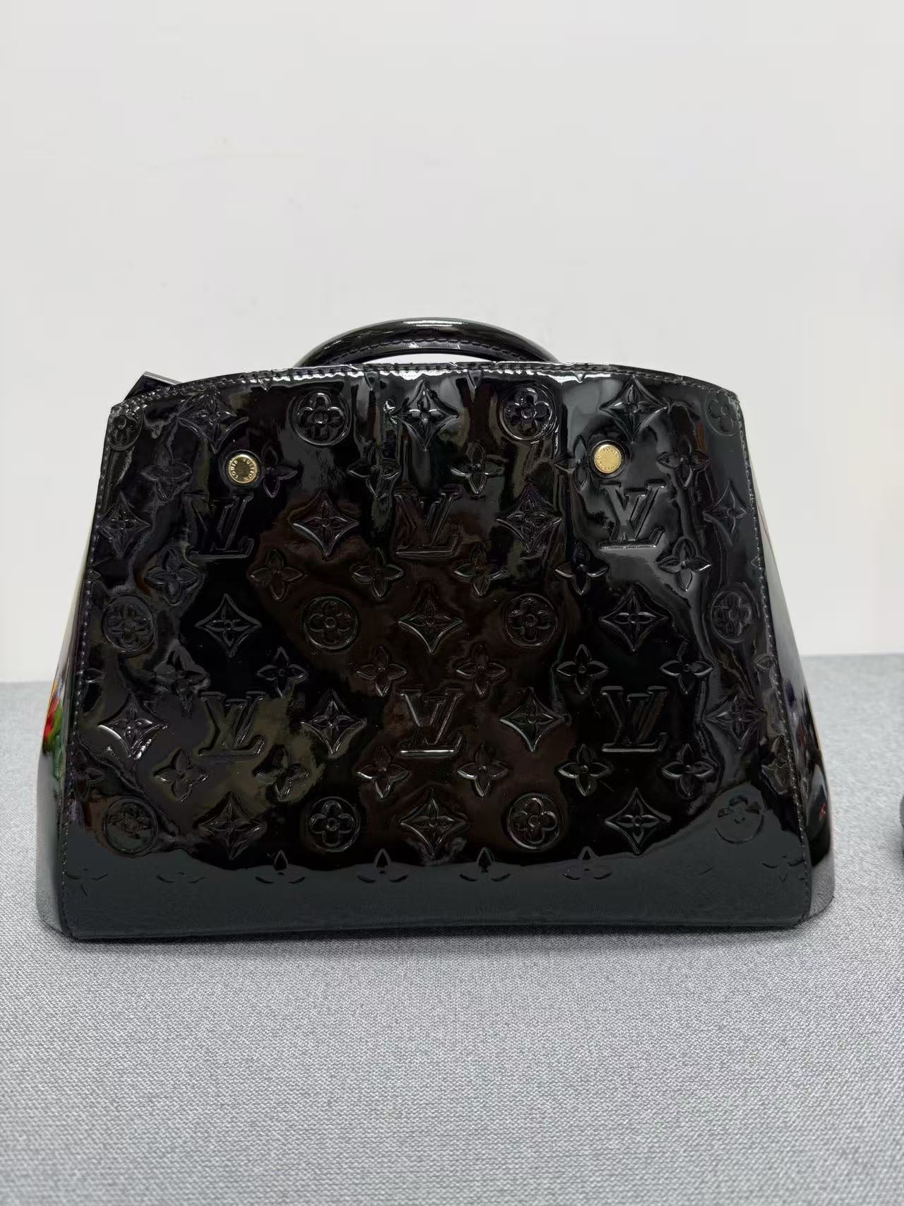 Louis Vuitton - Montaigne - Patent leather - Black - (medium)