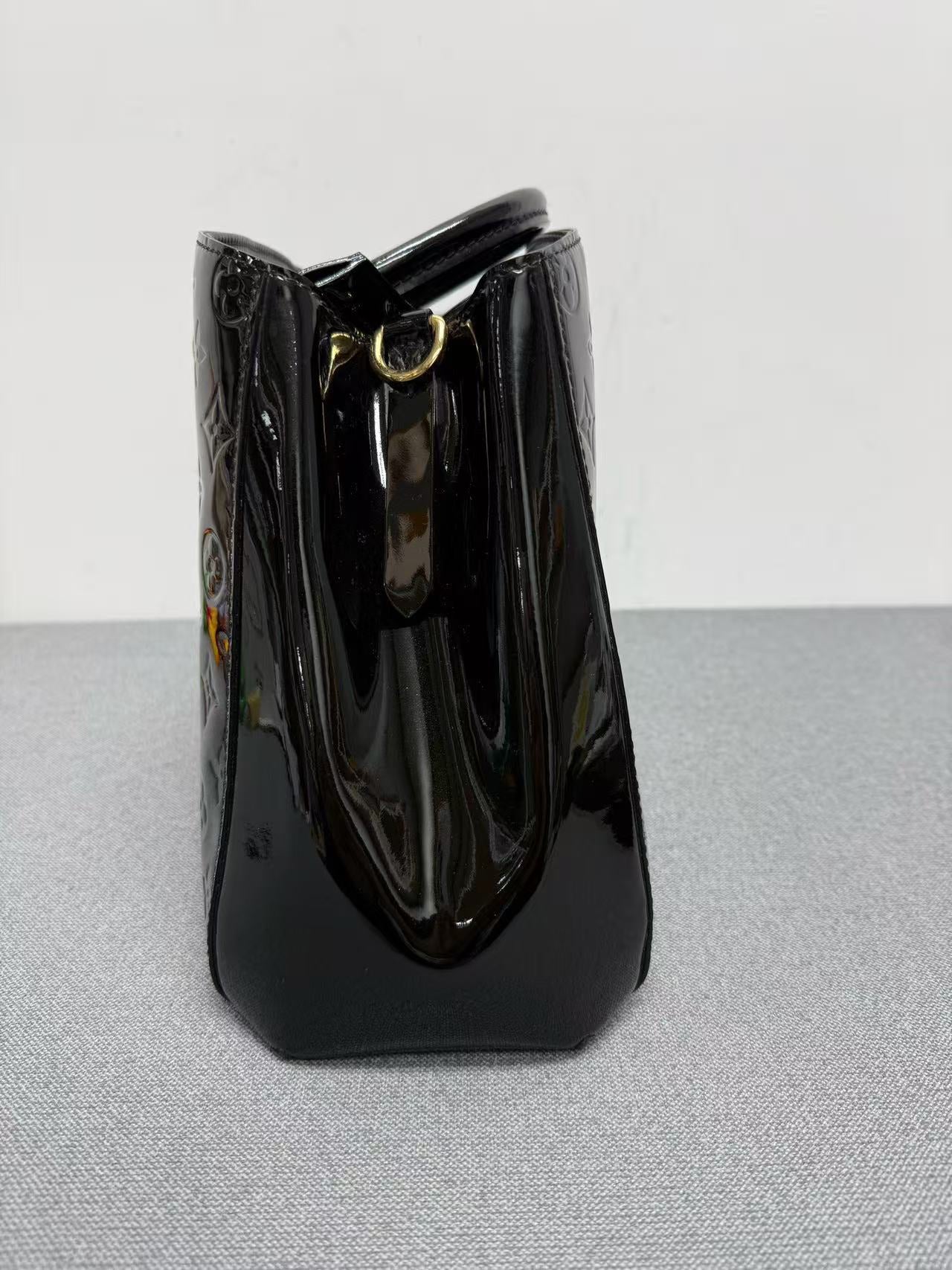 Louis Vuitton - Montaigne - Patent leather - Black - (medium)