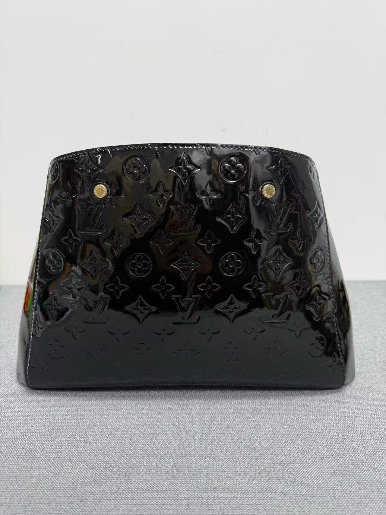 Louis Vuitton - Montaigne - Patent leather - Black - (medium)