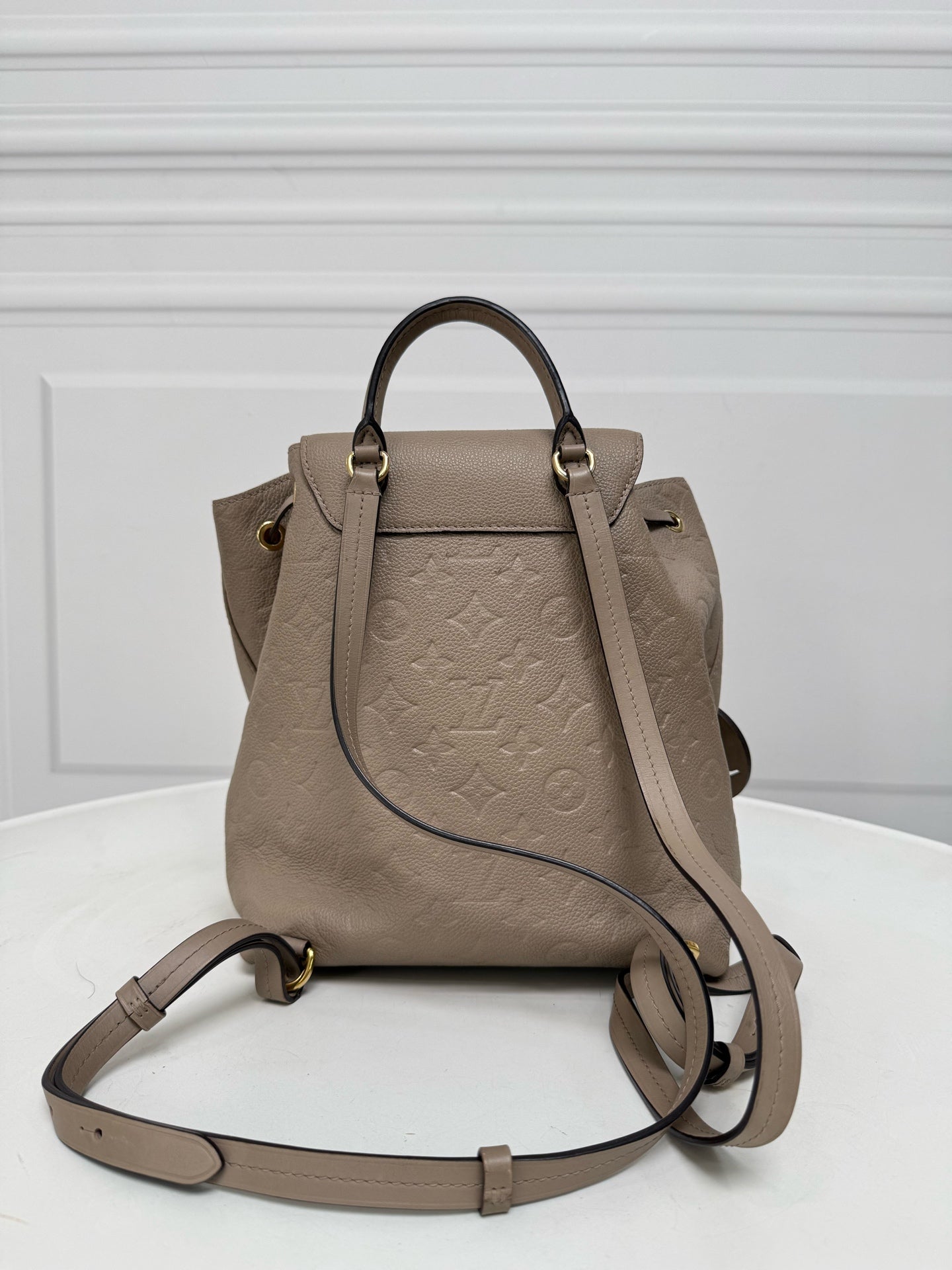 Louis Vuitton - Montsouris - Leather - Grey - (medium)