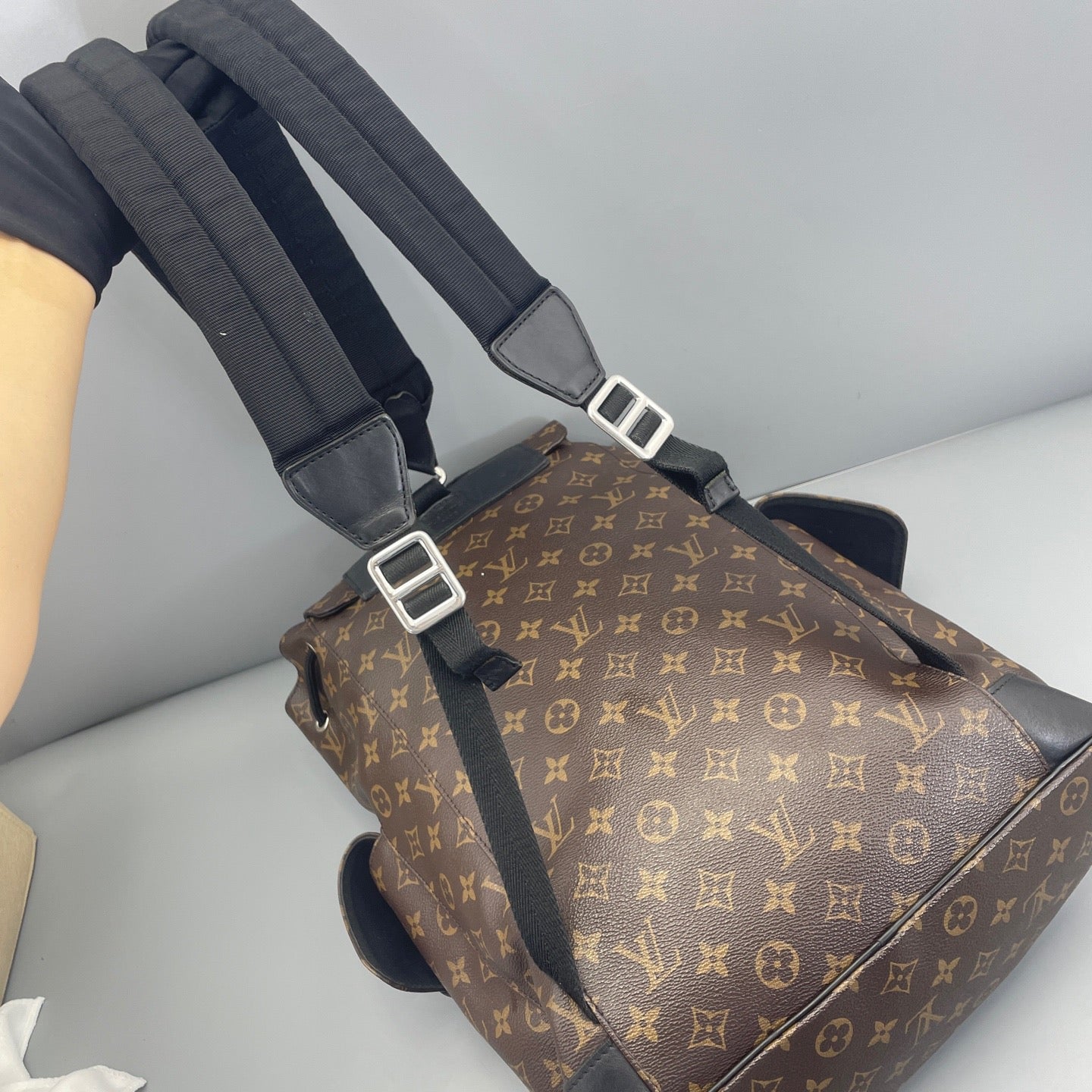 Louis Vuitton - Montsouris MM - Leather - Brown - (medium)