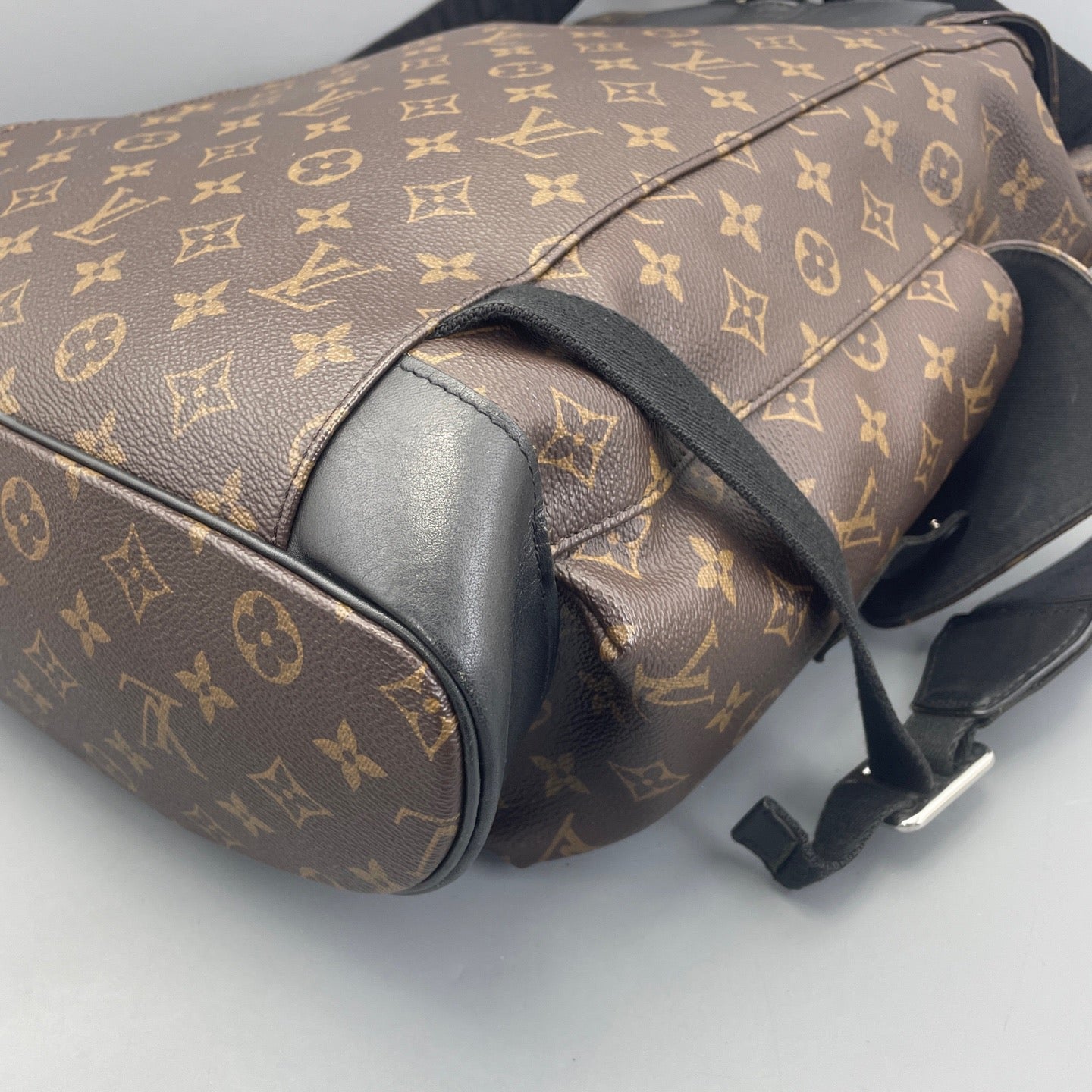Louis Vuitton - Montsouris MM - Leather - Brown - (medium)