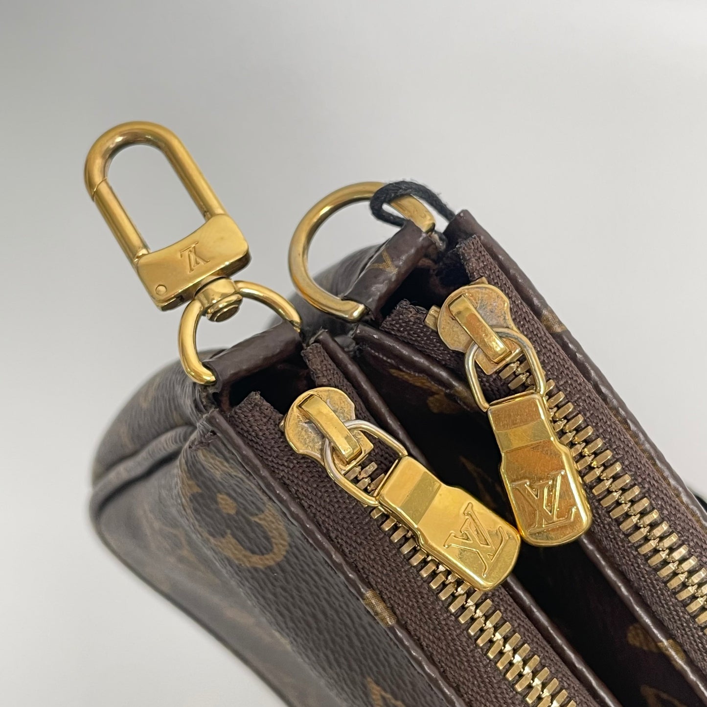 Louis Vuitton - Multi Pochette Accessoires - Cloth - Brown - (small)