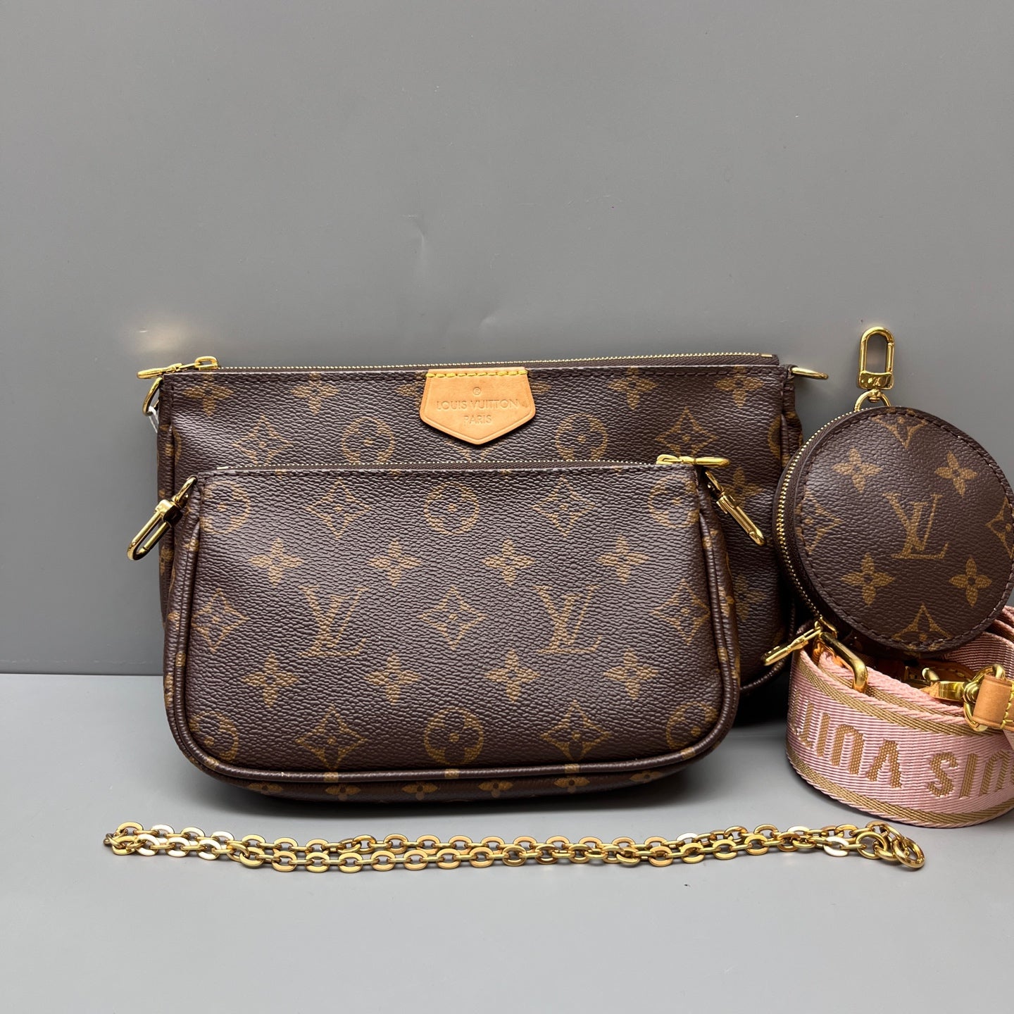 Louis Vuitton - Multi Pochette Accessoires - Monogram coated canvas with natural cowhide leather trim and textile strap - Brown - (Small)