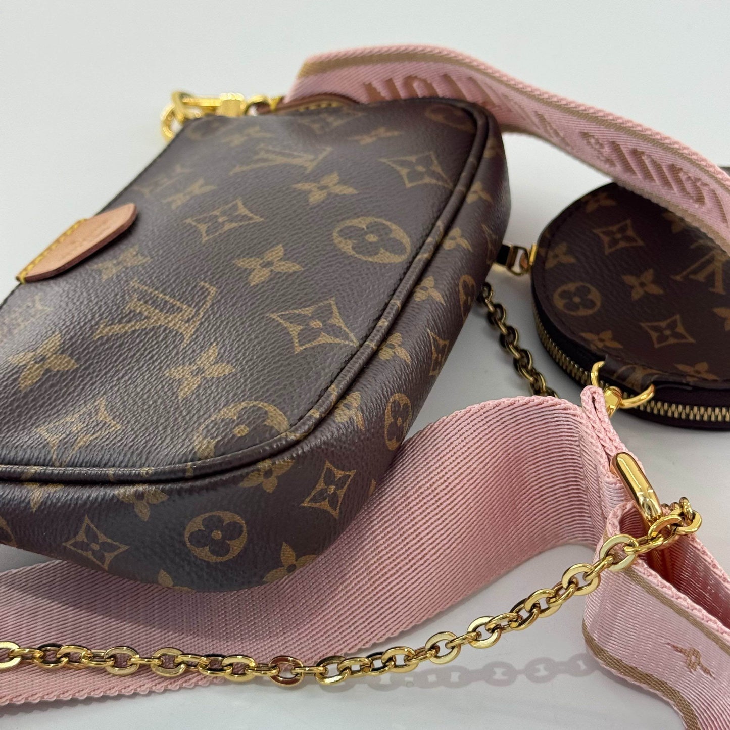 Louis Vuitton - Multi-Pochette Accessoires - Monogram coated canvas with natural cowhide leather trim and textile strap - Brown - (mini)