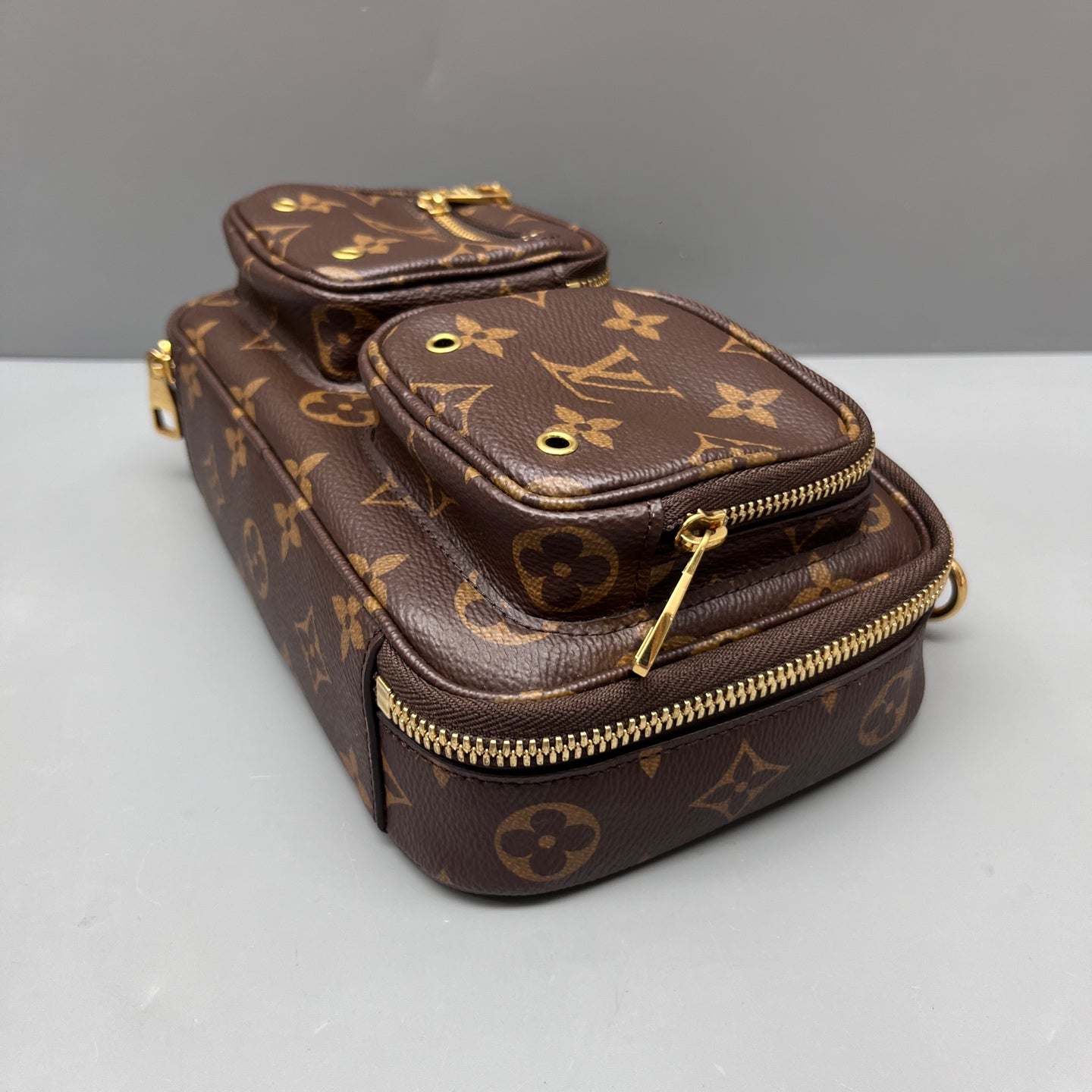 Louis Vuitton - Multi Pochette Accessoires - Monogram coated canvas with natural vachetta leather trim and textile strap - Brown - (small)