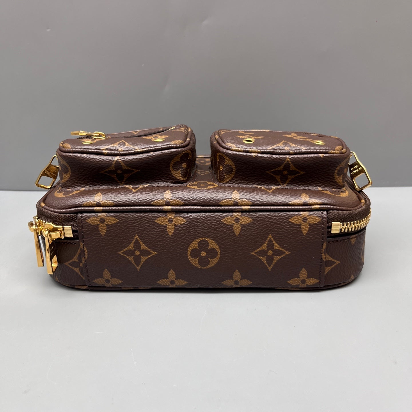 Louis Vuitton - Multi Pochette Accessoires - Monogram coated canvas with natural vachetta leather trim and textile strap - Brown - (small)