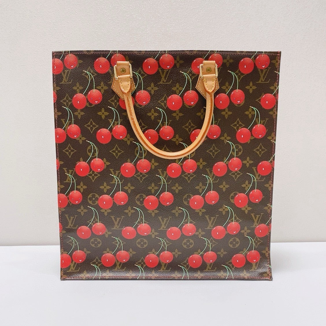 Louis Vuitton - Murakami Monogram Cherry Music Score Tote Bag - Coated Monogram Canvas with Vachetta Leather - Multicolour - (Large)
