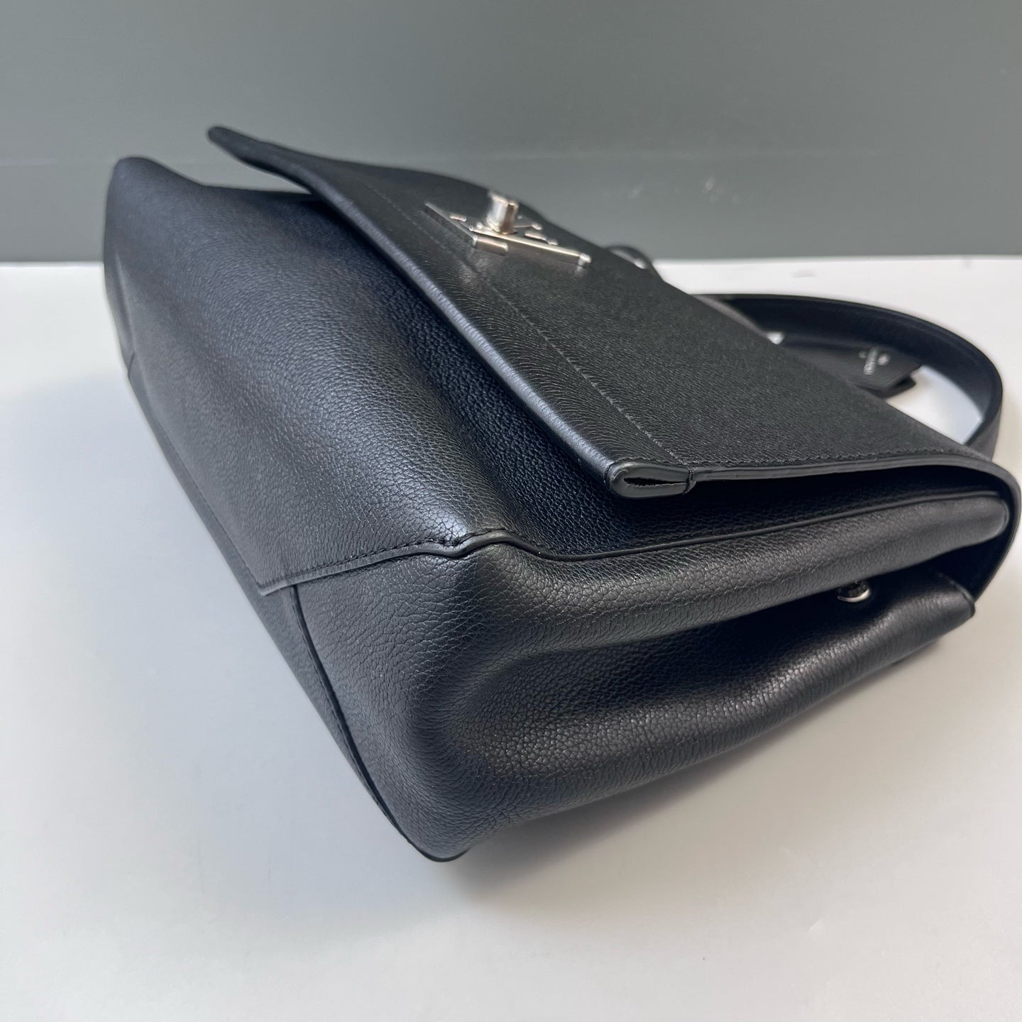 Louis Vuitton Mylockme Grained Leather Black - view 5