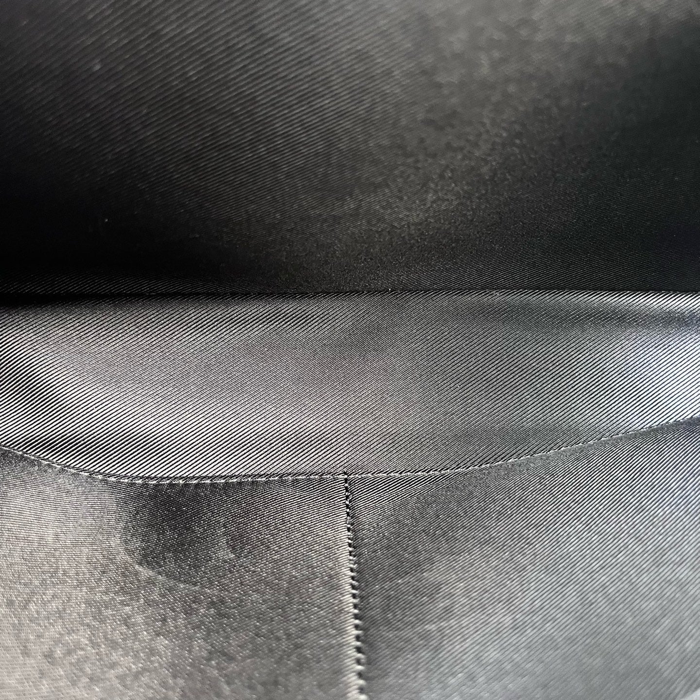 Louis Vuitton Mylockme Grained Leather Black - view 7