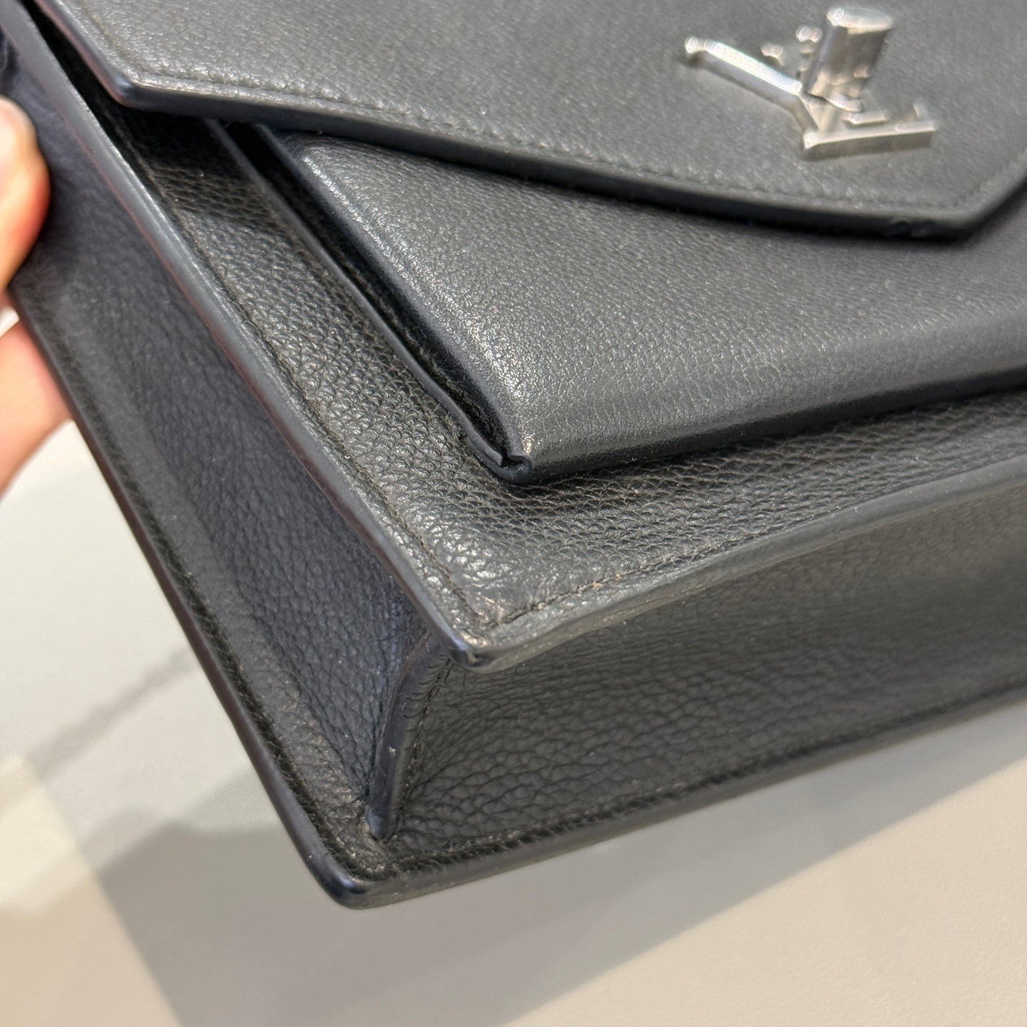 Louis Vuitton - Mylockme WOC - Cowhide leather - Black - (Small)