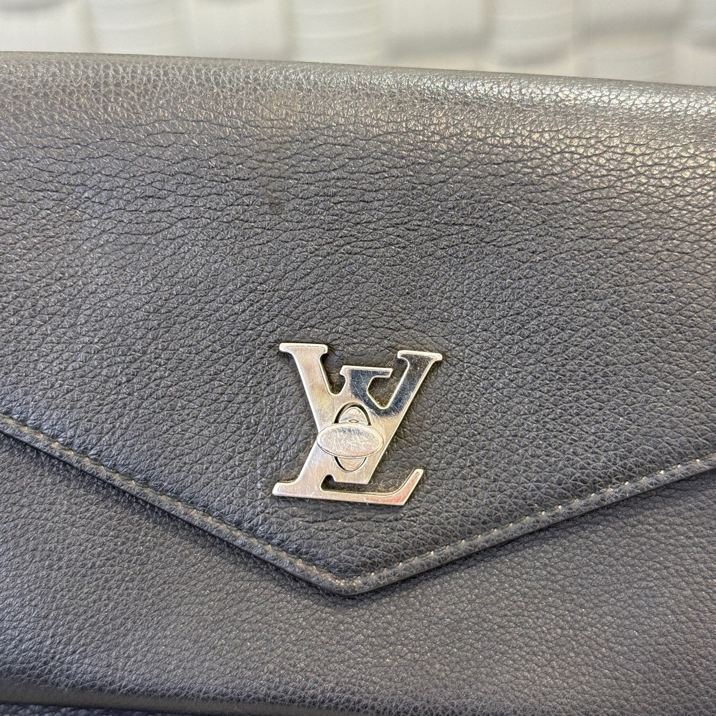 Louis Vuitton - Mylockme WOC - Cowhide leather - Black - (Small)