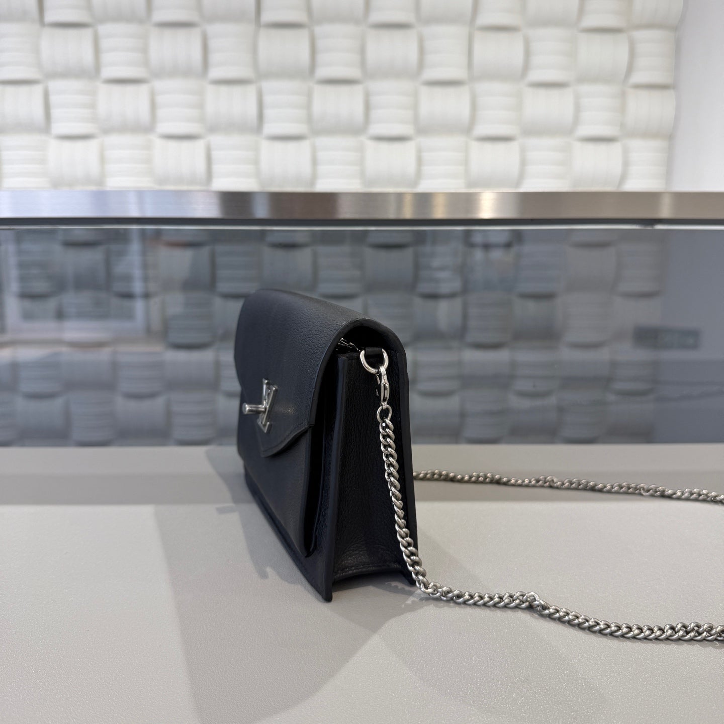 Louis Vuitton - Mylockme WOC - Cowhide leather - Black - (Small)