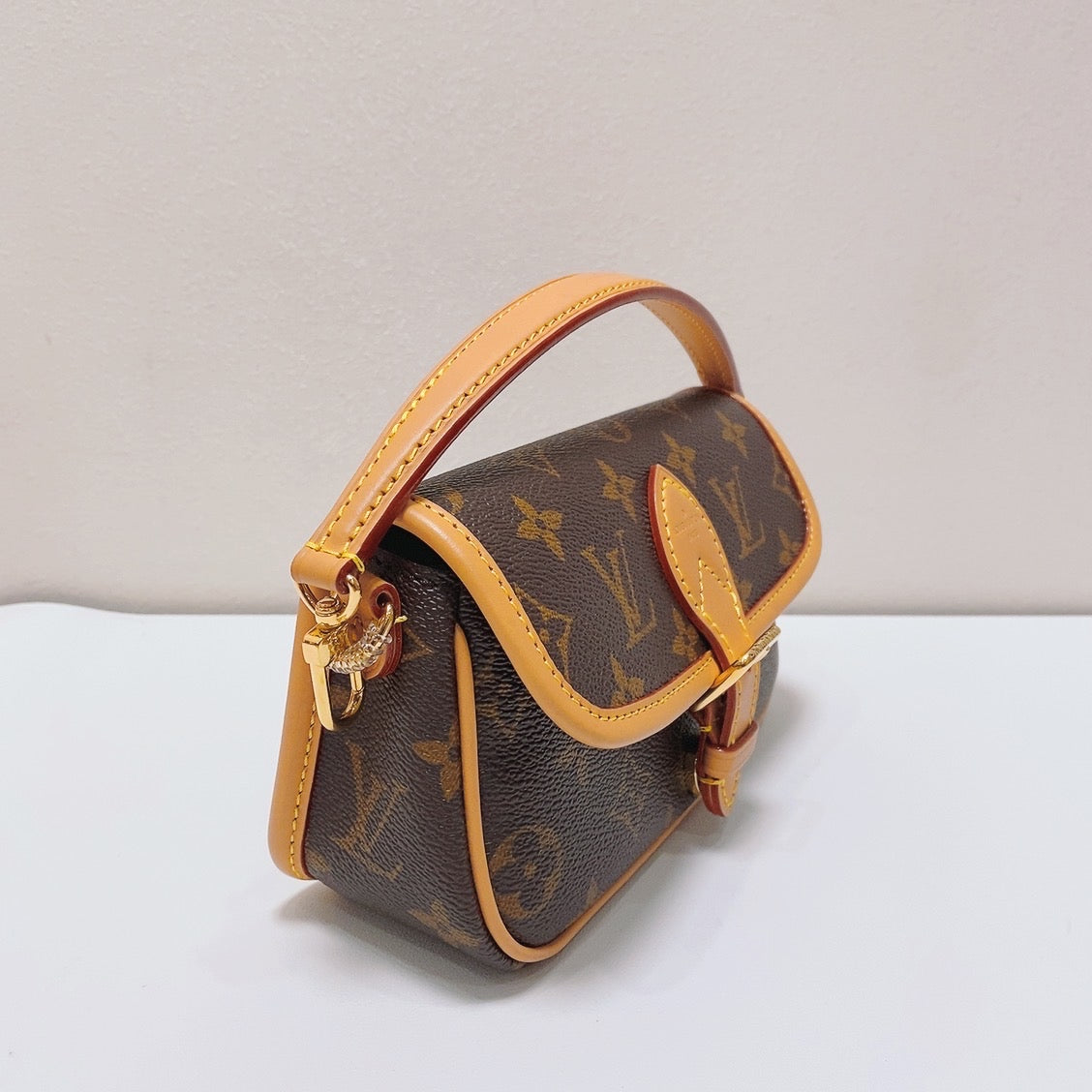 Louis Vuitton - Nano Diane - Synthetic - Brown - (mini)
