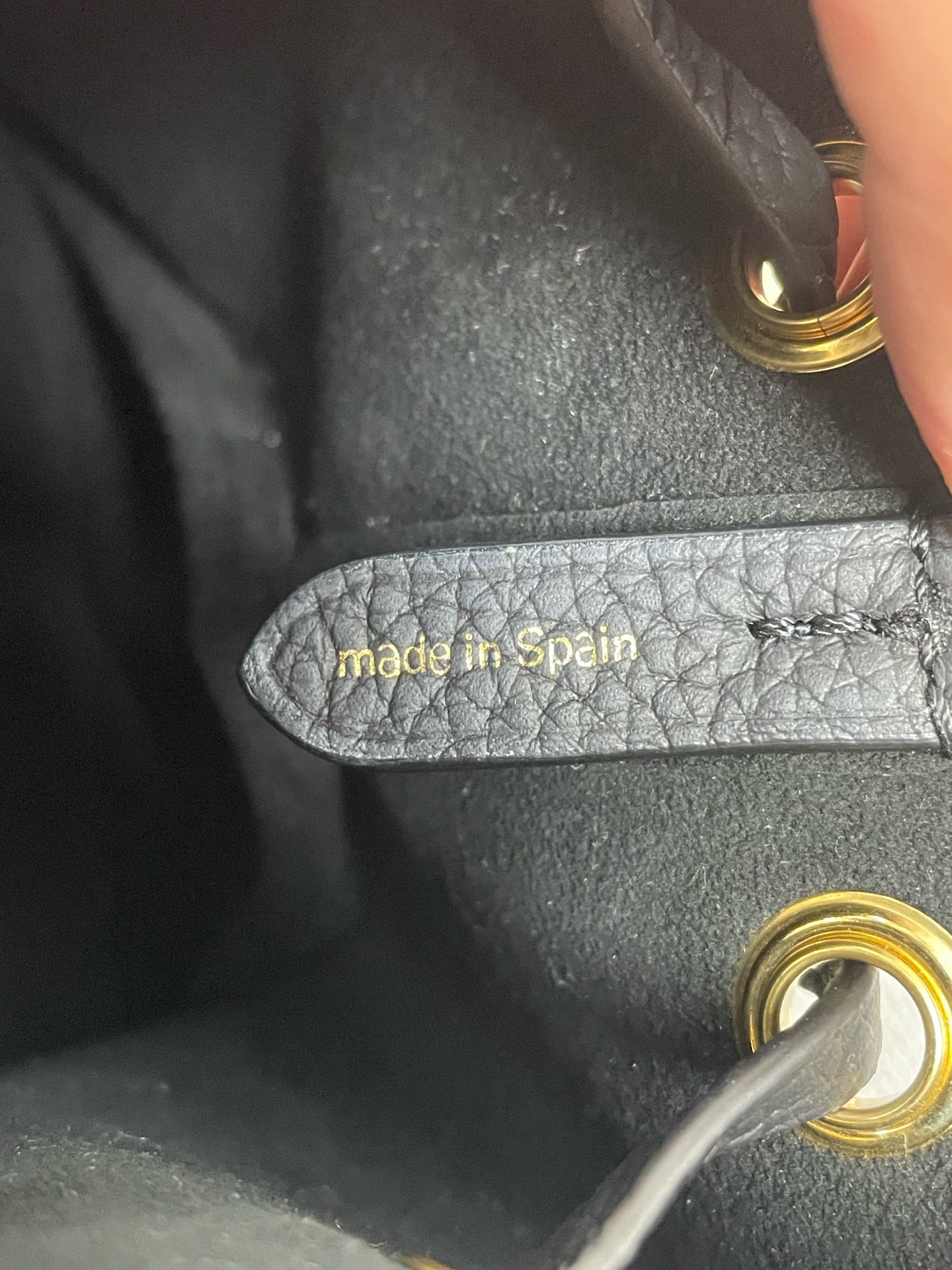 Louis Vuitton - Nano Noé - Leather - Black - (mini)