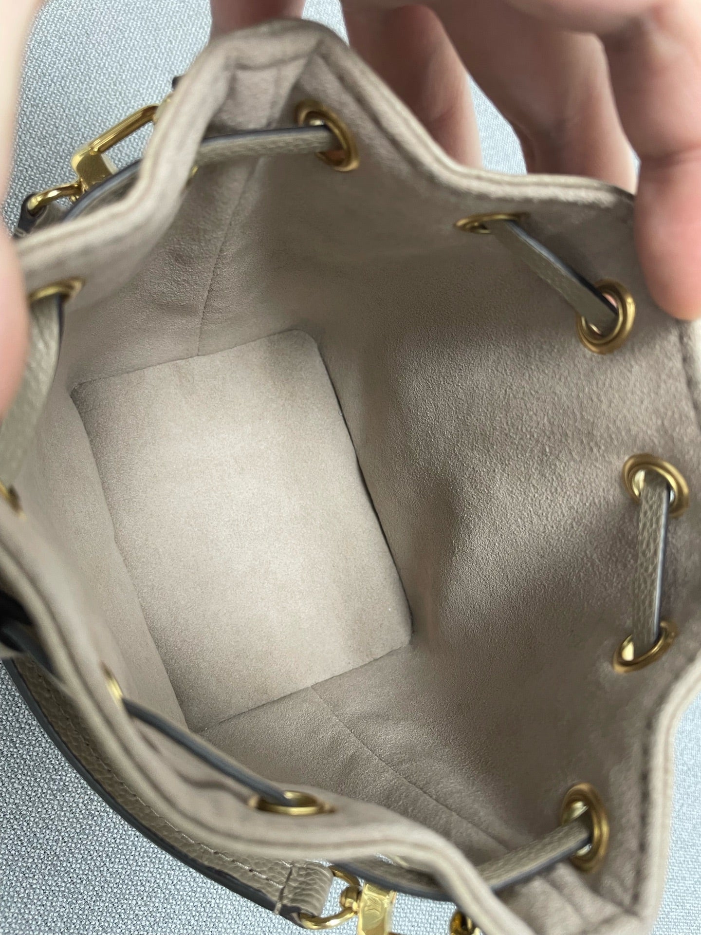Louis Vuitton - Nano Noé - Leather - Grey - (mini)