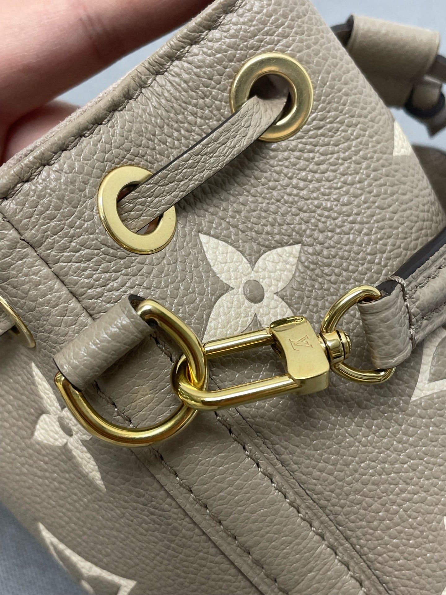 Louis Vuitton - Nano Noé - Leather - Grey - (mini)