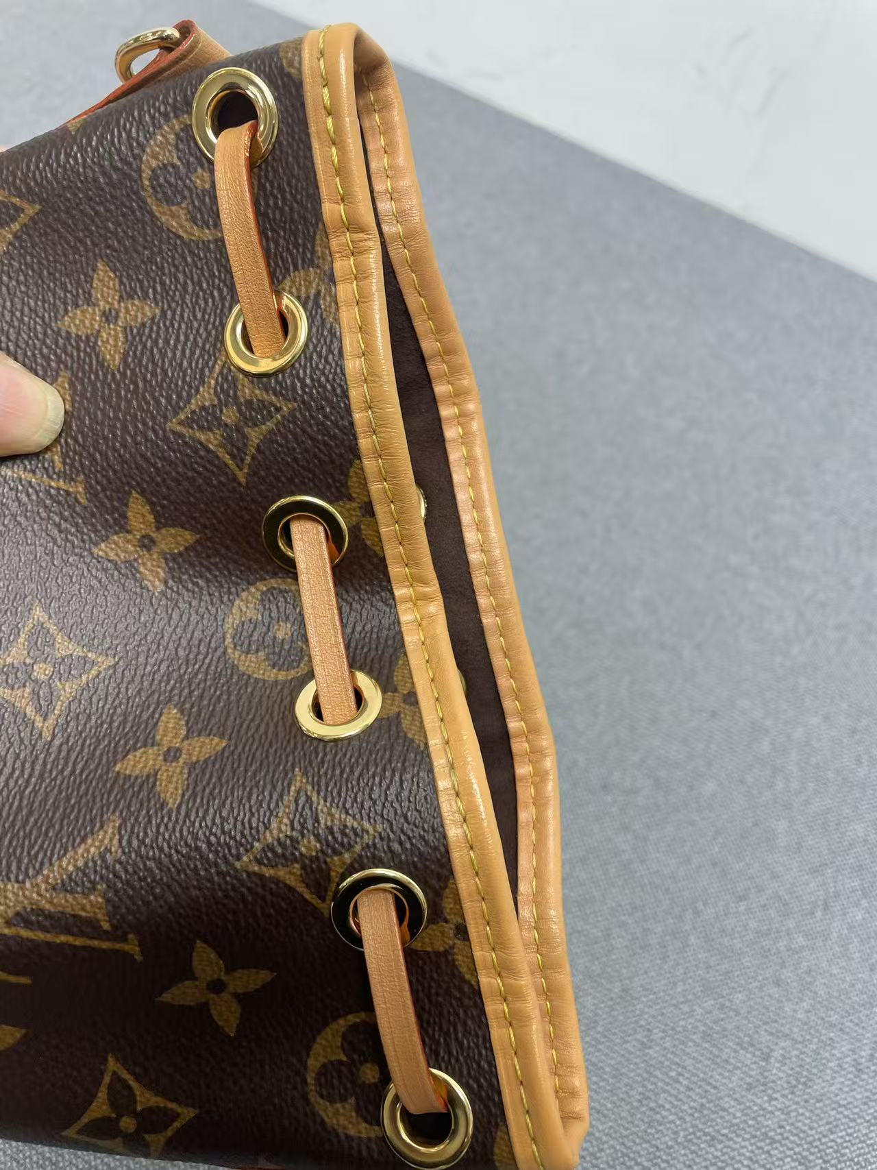 Louis Vuitton - Nano Noé - Monogram canvas with natural cowhide leather (vachetta) trim - Brown - (mini)