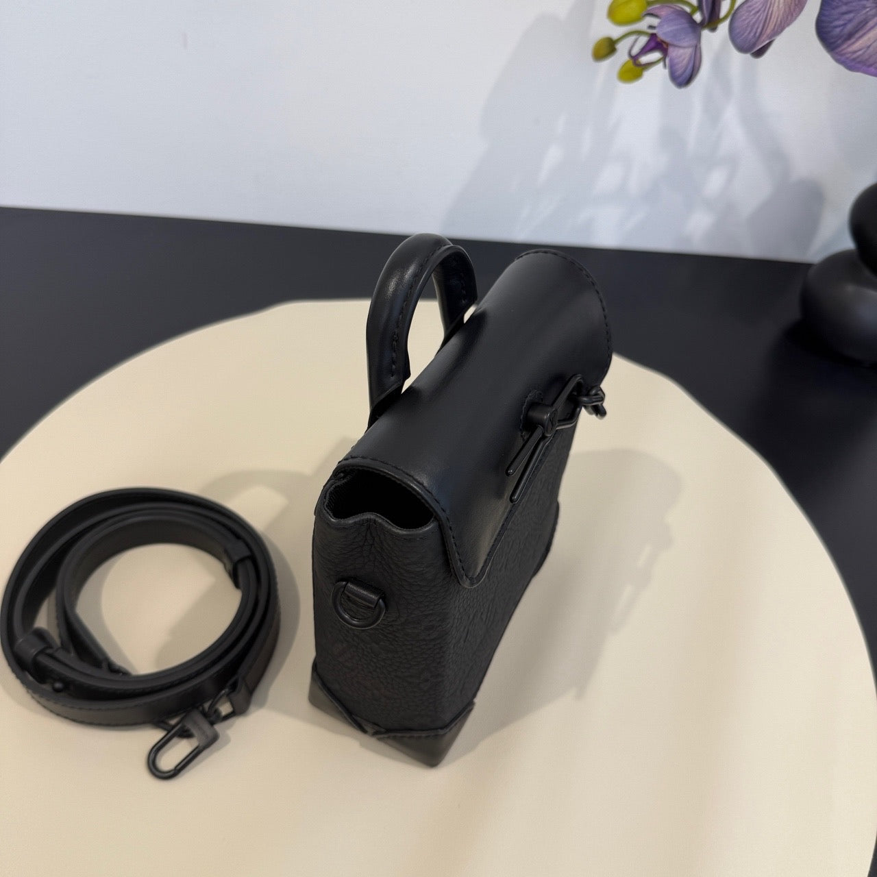 Louis Vuitton - Nano Steamer - Leather - Black - (Mini)