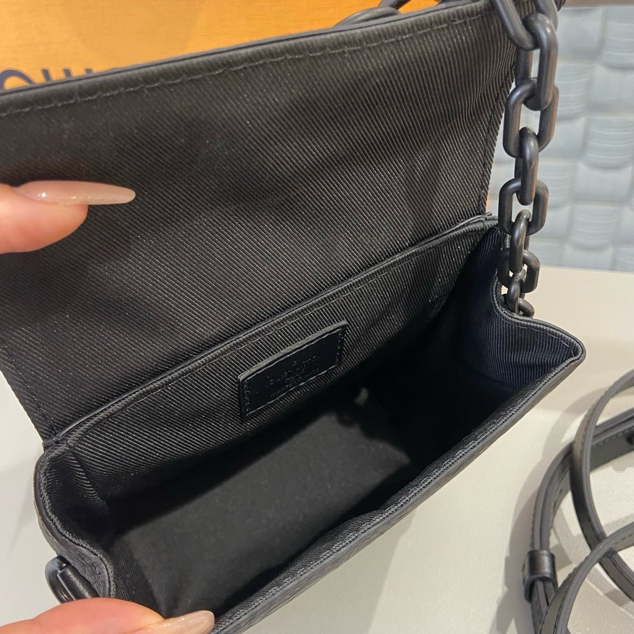 Louis Vuitton - Nano Steamer - Leather - Black - (Mini)