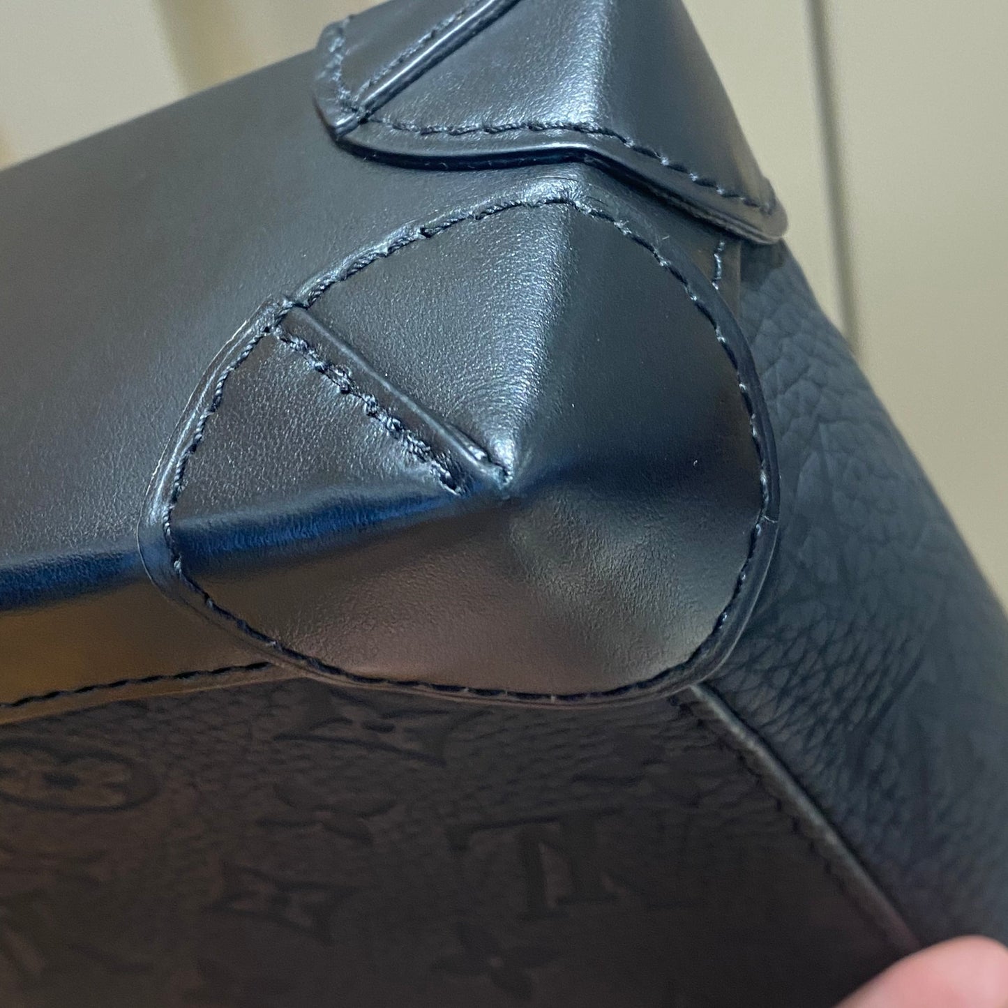 Louis Vuitton - Nano Steamer - Leather - Black - (Mini)