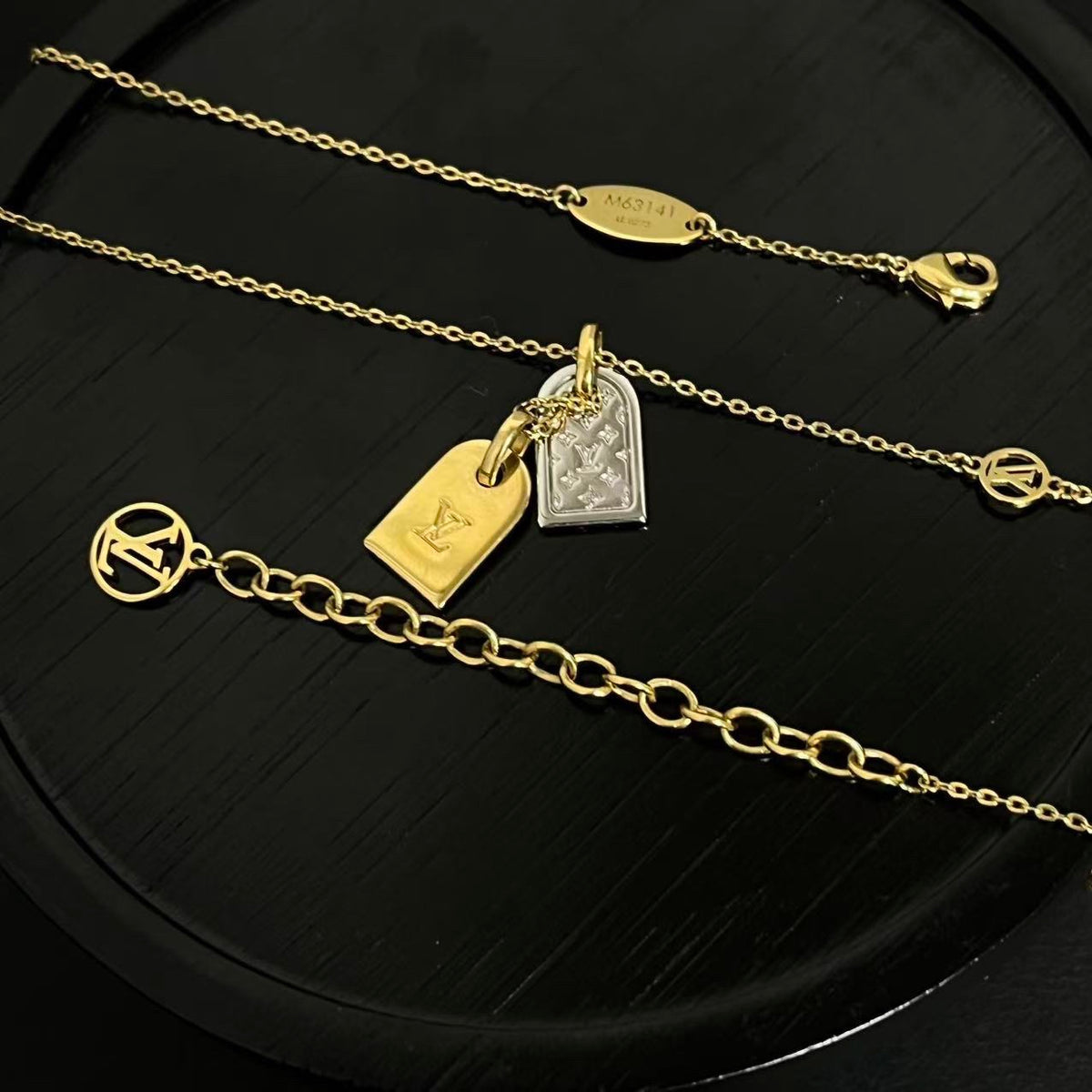 Louis Vuitton - Nanogram - Gold-tone and silver-tone finish - Multicolour