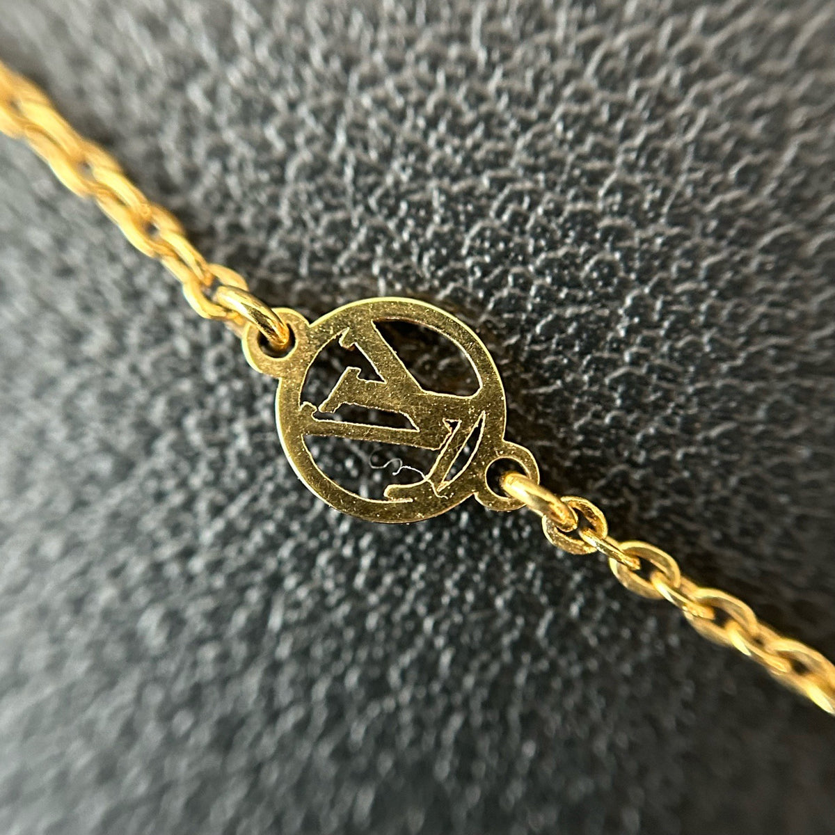 Louis Vuitton - Nanogram - Gold-tone and silver-tone finish - Multicolour