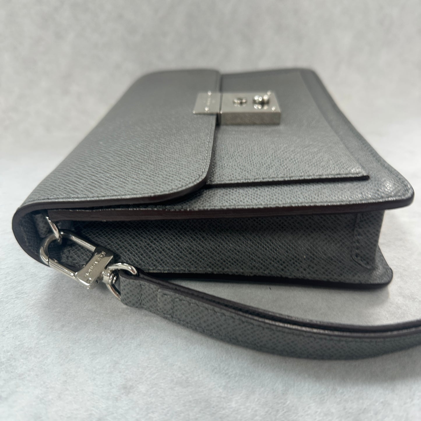 Louis Vuitton - Neo Belaia - Leather - Grey - (small)