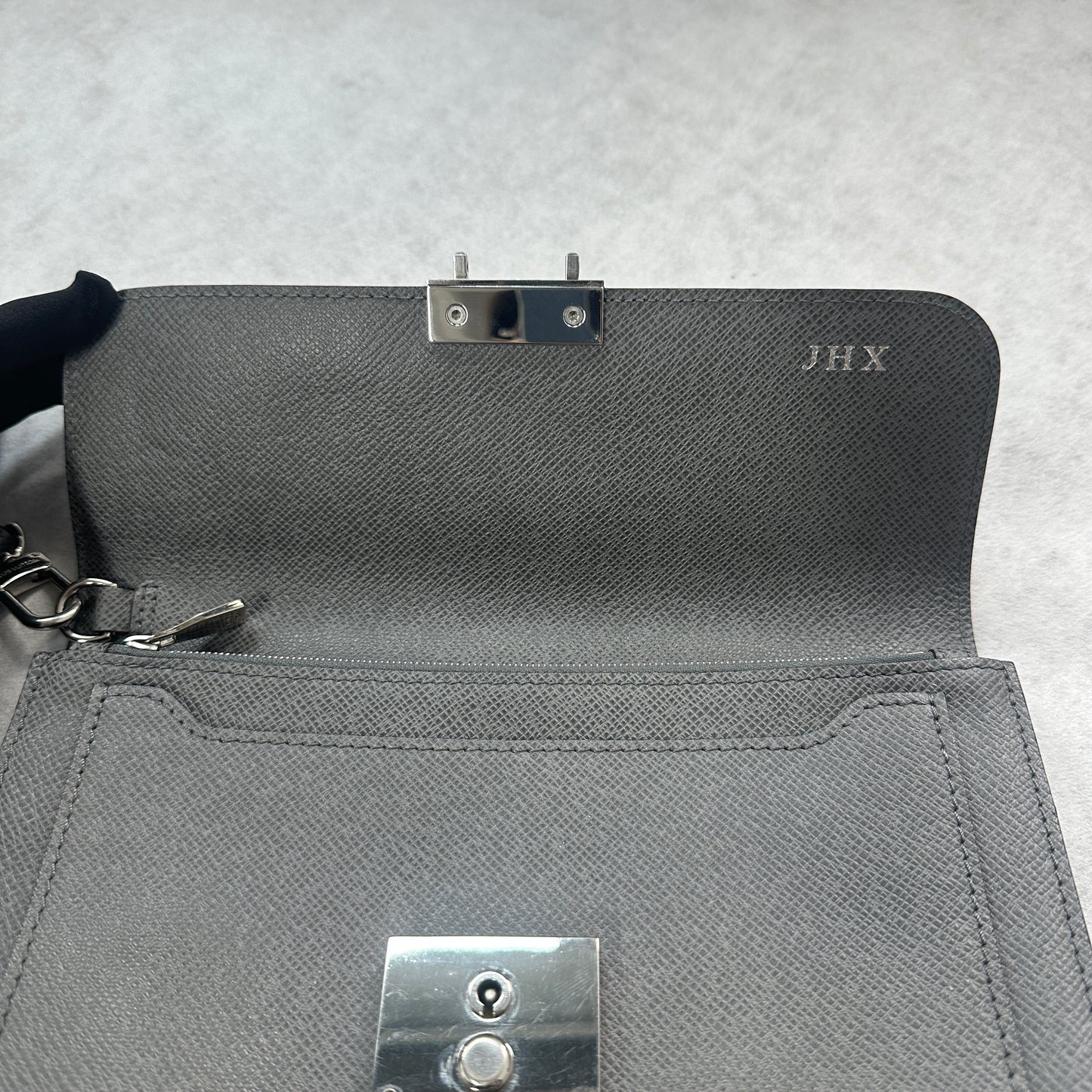 Louis Vuitton - Neo Belaia - Leather - Grey - (small)