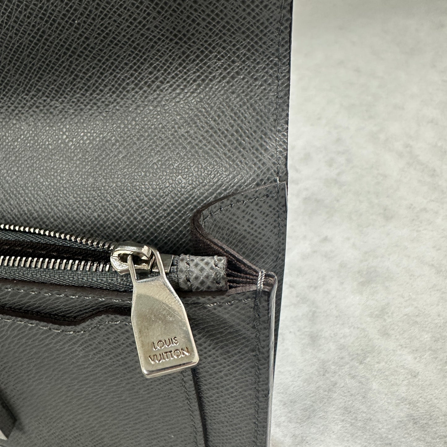Louis Vuitton - Neo Belaia - Leather - Grey - (small)