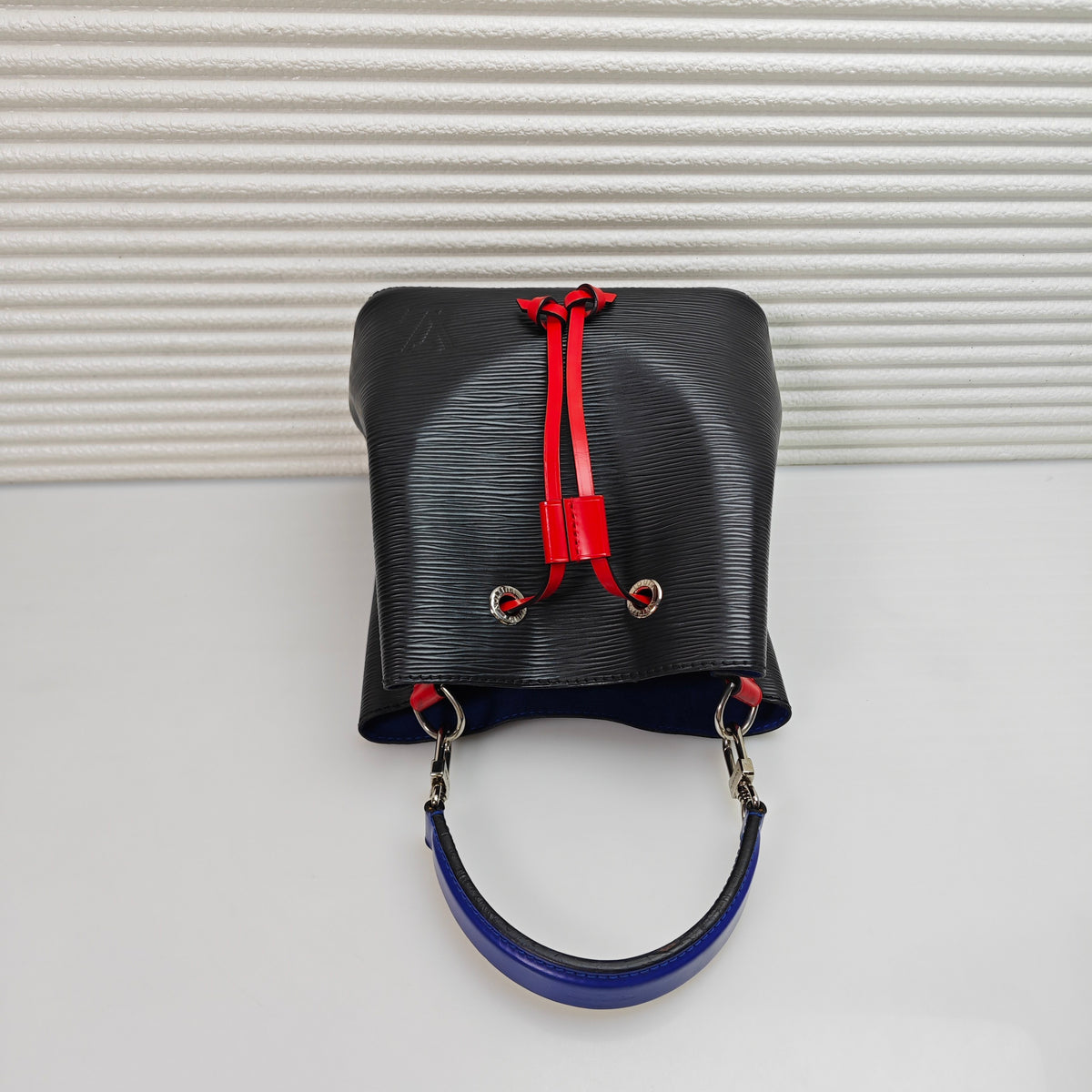 Louis Vuitton - NeoNoe BB - Leather - Black - (mini)
