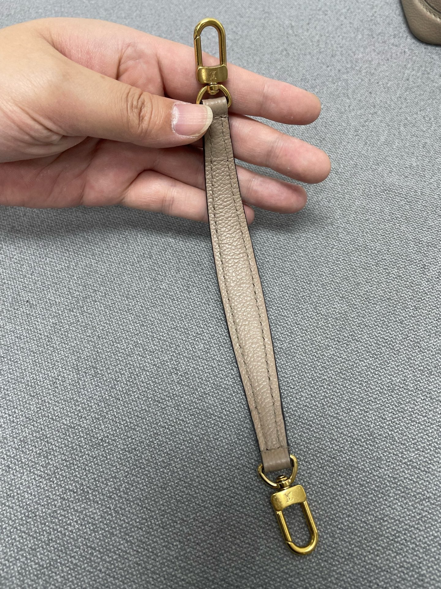 Louis Vuitton - NéoNoé BB - Leather - Grey - (mini)