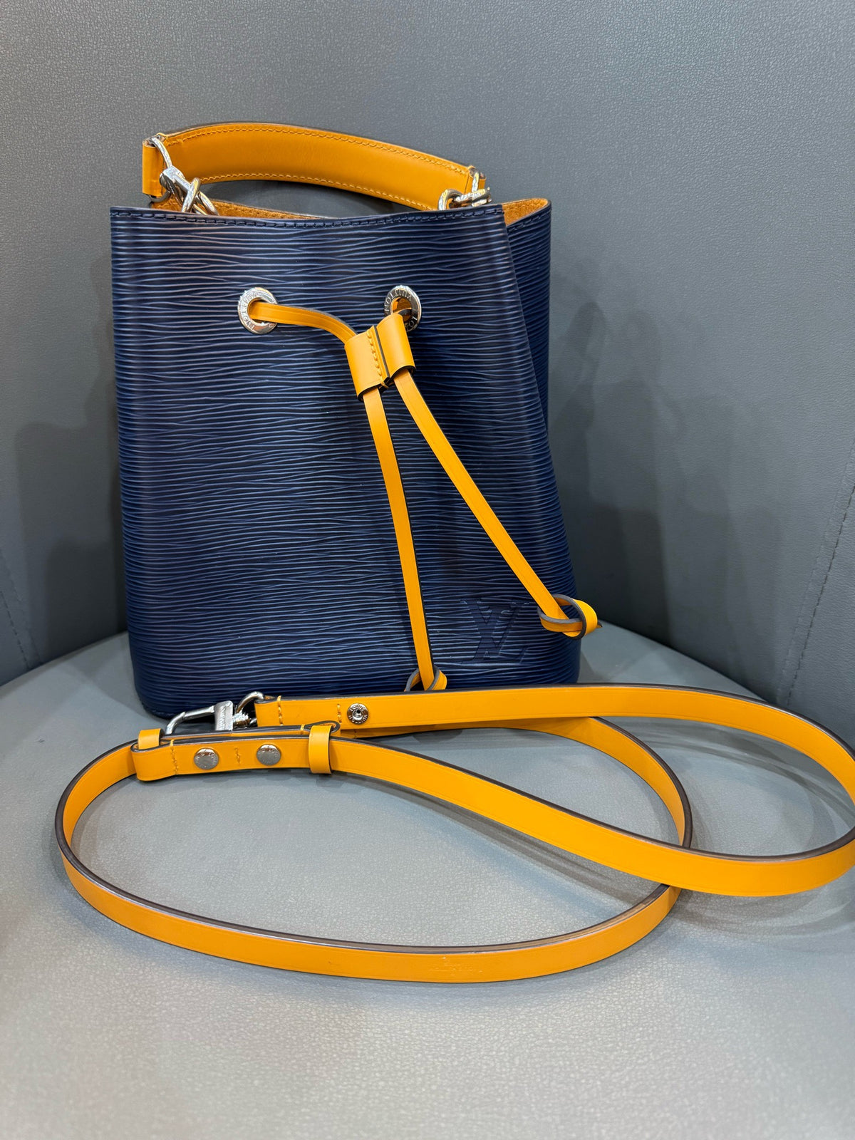 Louis Vuitton - NeoNoe BB - Leather - Multicolour - (mini)