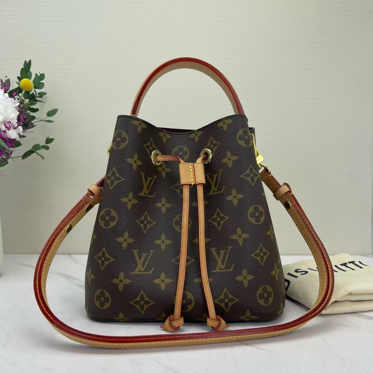 Louis Vuitton - NeoNoe BB - Monogram coated canvas with Vachetta leather trim - Brown - (mini)
