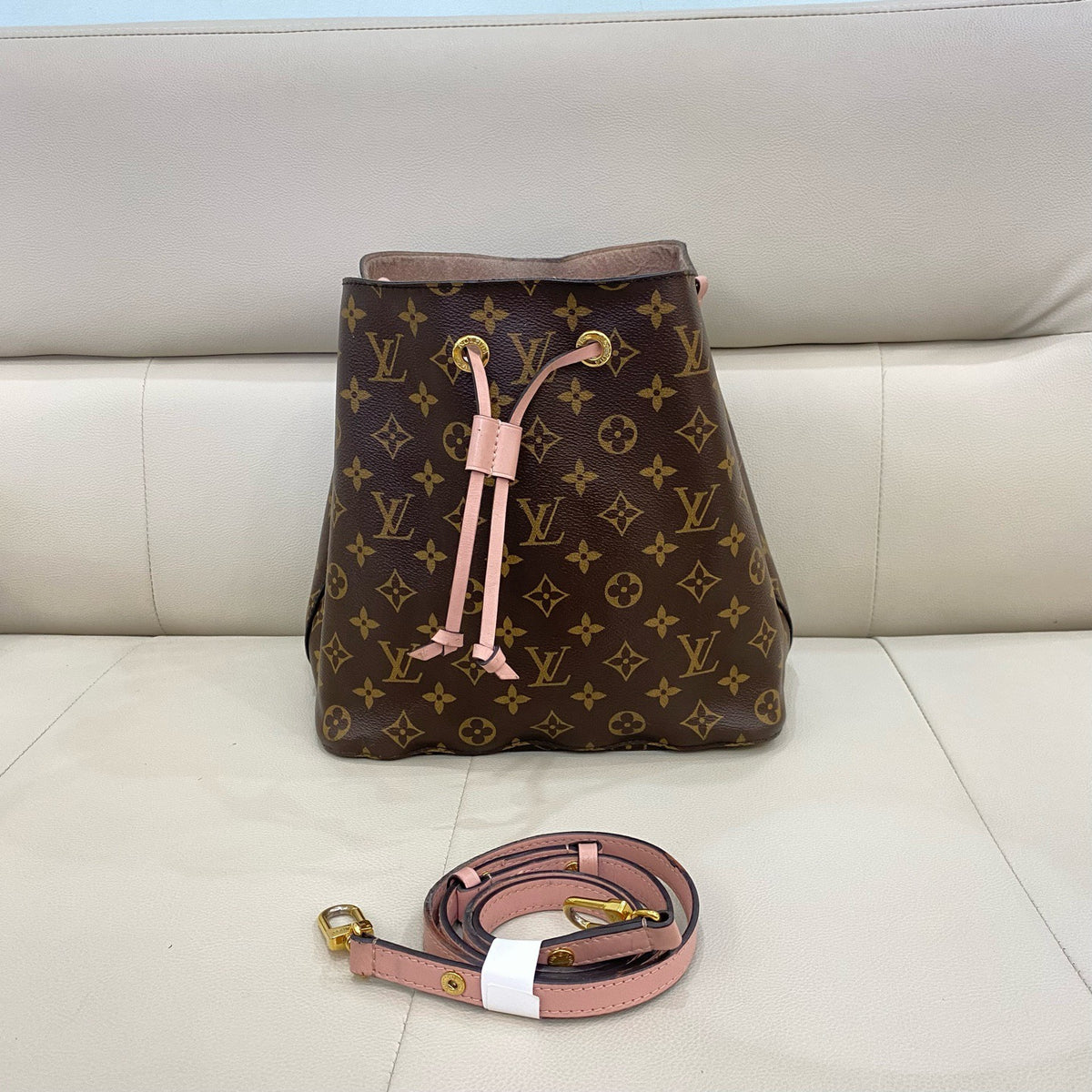 Louis Vuitton - Neonoe - Cloth - Brown - (medium)