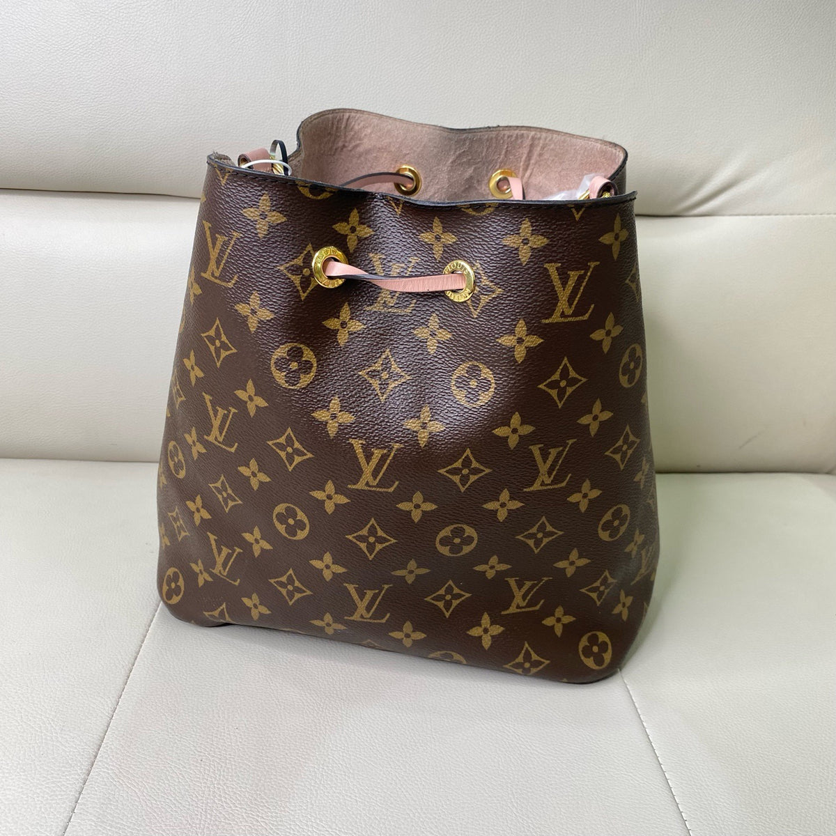 Louis Vuitton - Neonoe - Cloth - Brown - (medium)