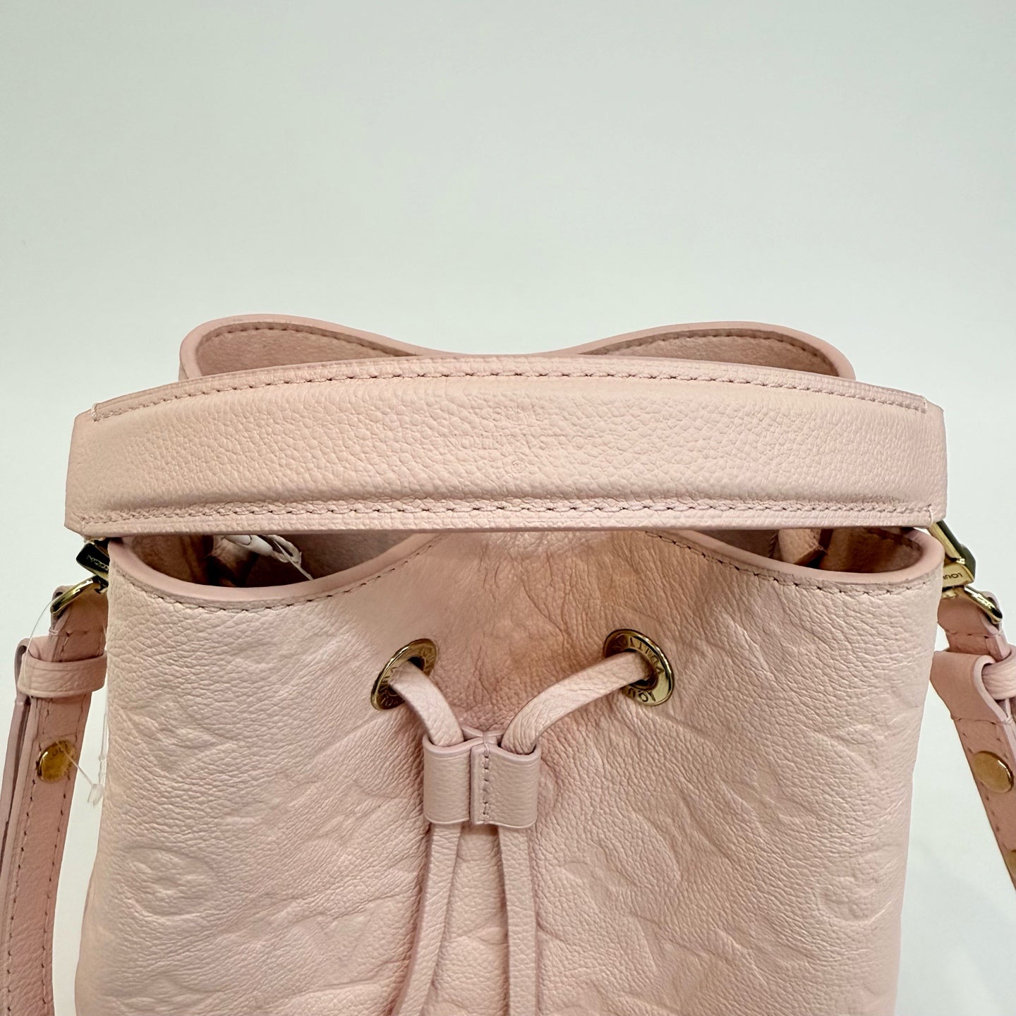 Louis Vuitton - NeoNoe - Embossed Monogram Empreinte Leather - Pink - (medium)