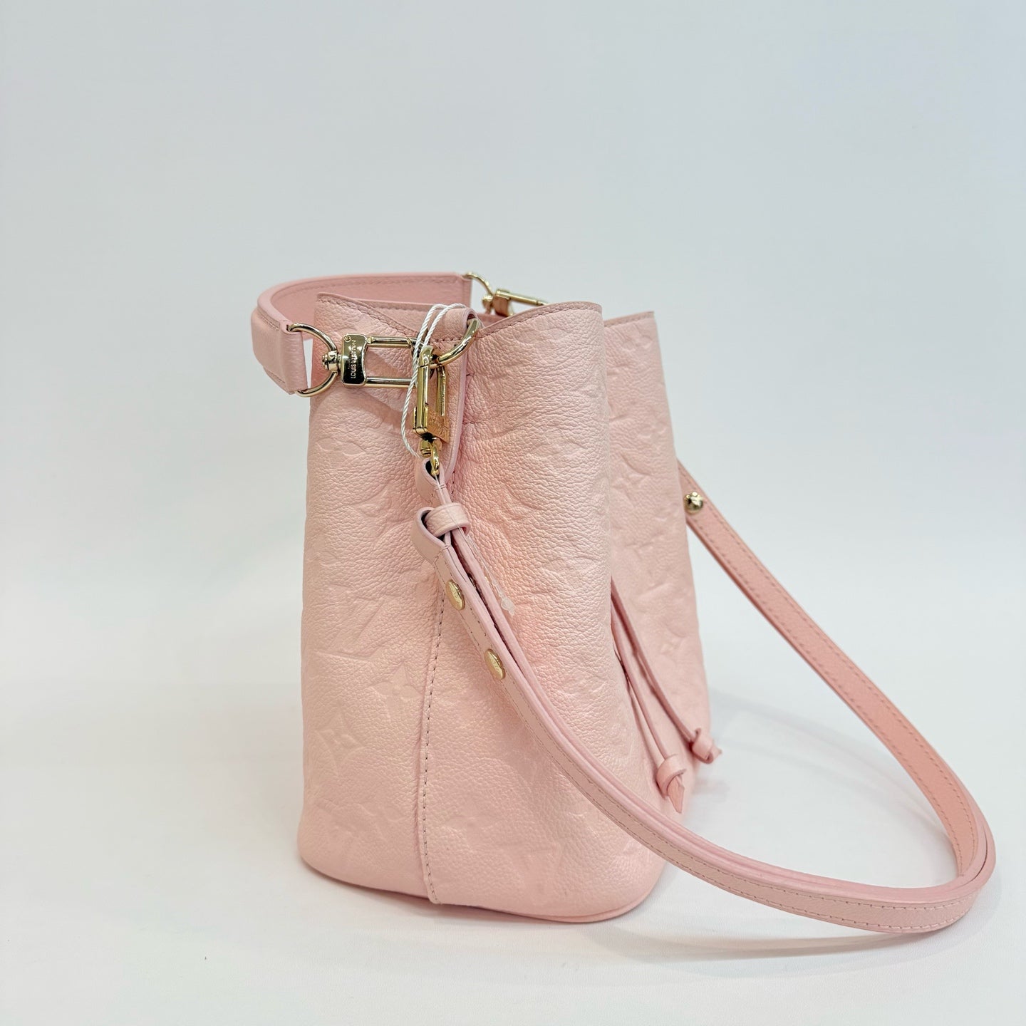 Louis Vuitton - NeoNoe - Embossed Monogram Empreinte Leather - Pink - (medium)