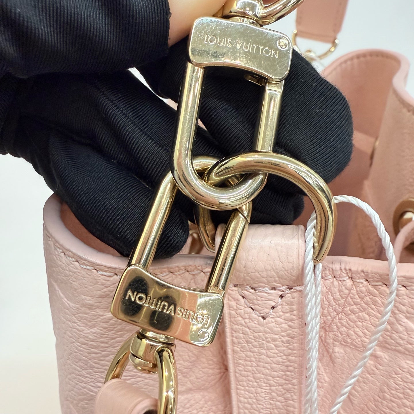 Louis Vuitton - NeoNoe - Embossed Monogram Empreinte Leather - Pink - (medium)