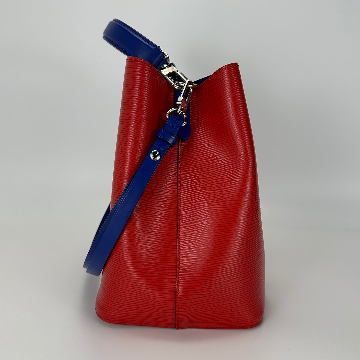 Louis Vuitton - Neonoe - Epi leather - Red with Blue accents - (Medium)