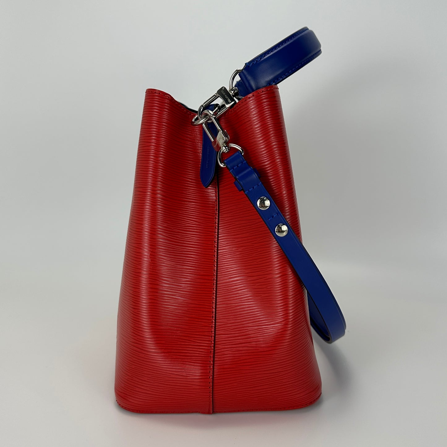 Louis Vuitton - Neonoe - Epi leather - Red with Blue accents - (Medium)