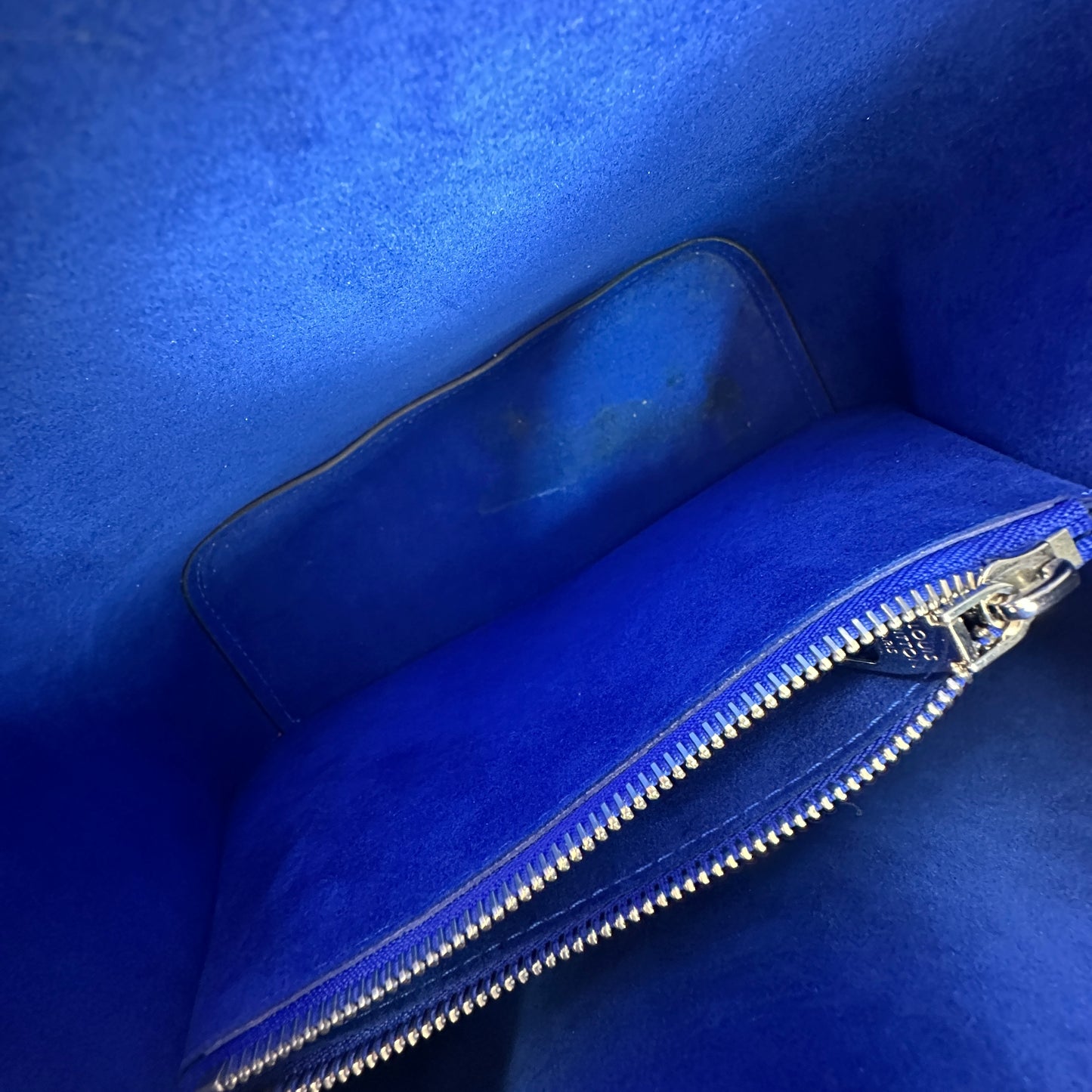 Louis Vuitton - Neonoe - Epi leather - Red with Blue accents - (Medium)