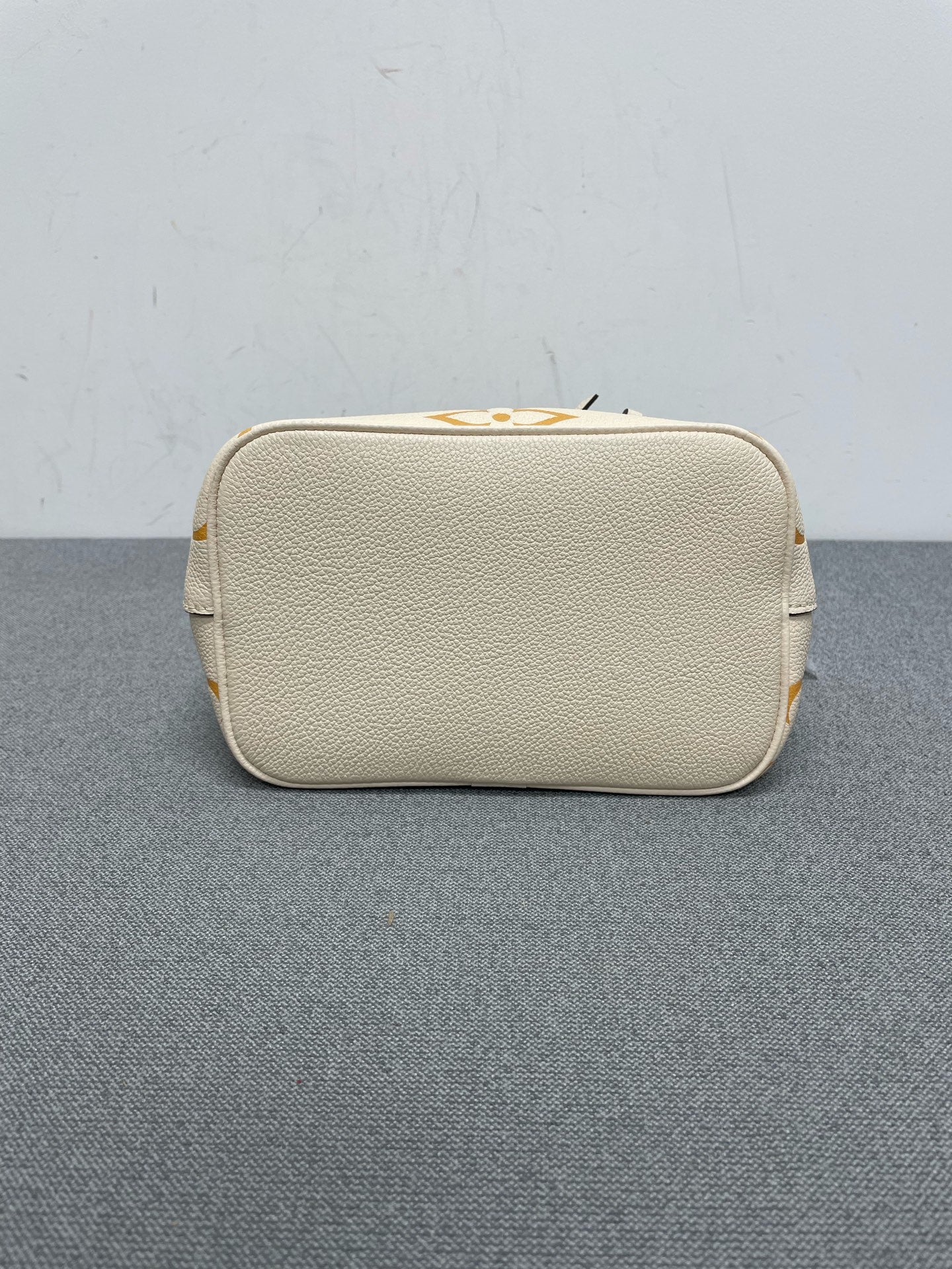 Louis Vuitton - NéoNoé - Leather - Beige - (mini)