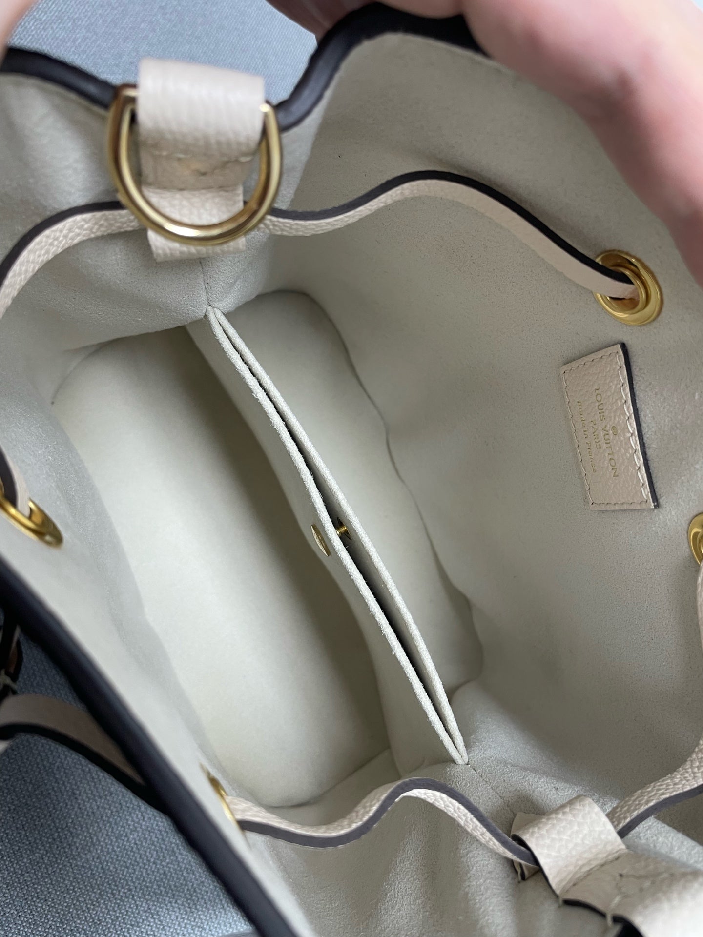 Louis Vuitton - NéoNoé - Leather - Beige - (mini)