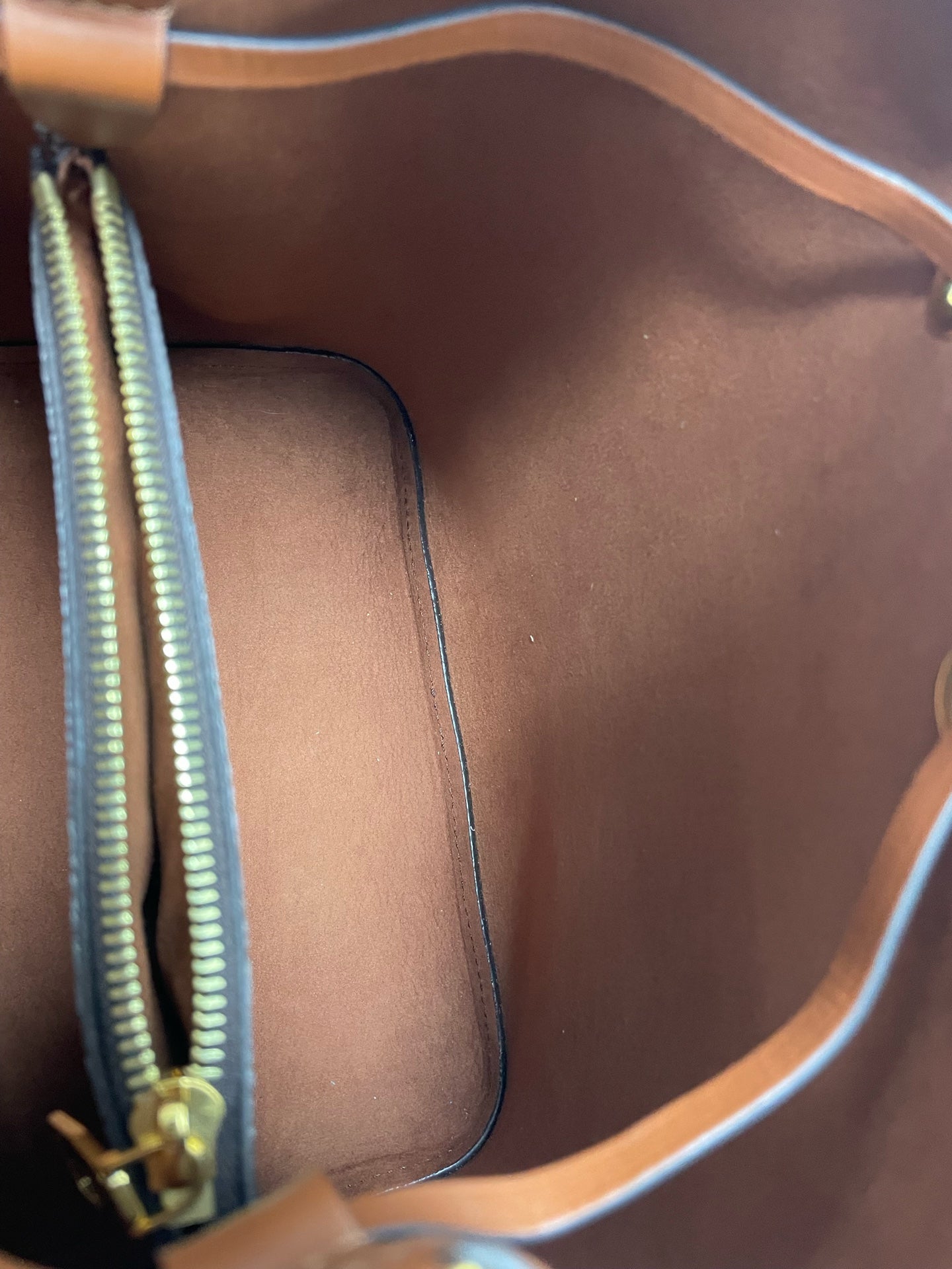 Louis Vuitton - NeoNoe - Leather - Brown - (medium)