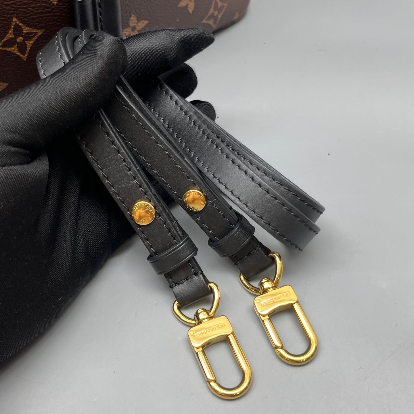 Louis Vuitton - NeoNoe - Leather - Brown - (medium)