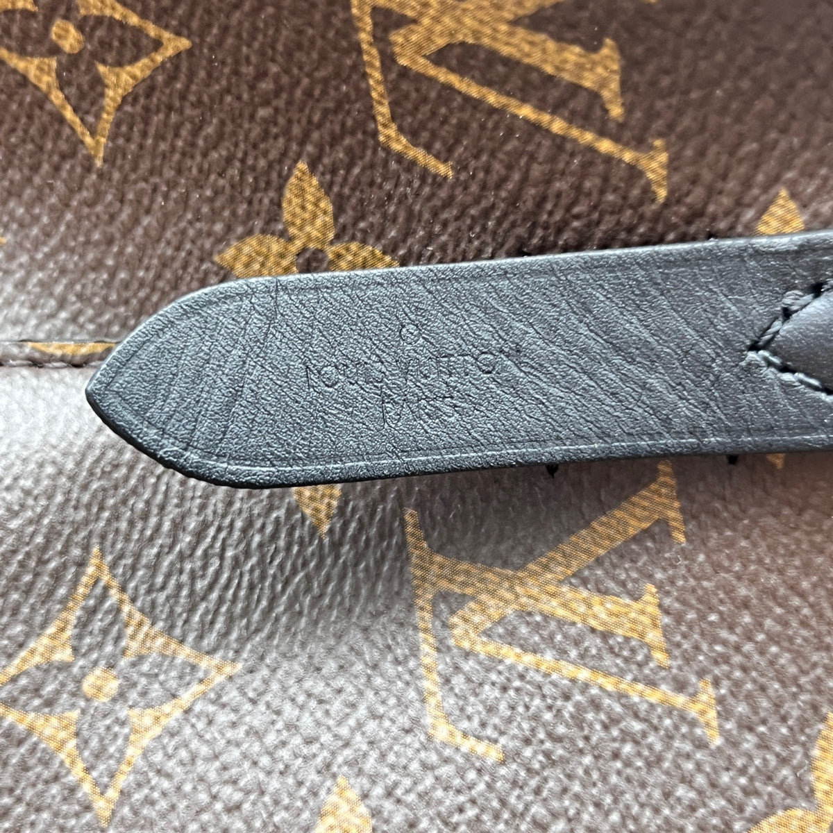 Louis Vuitton - NeoNoe - Leather - Brown - (medium)