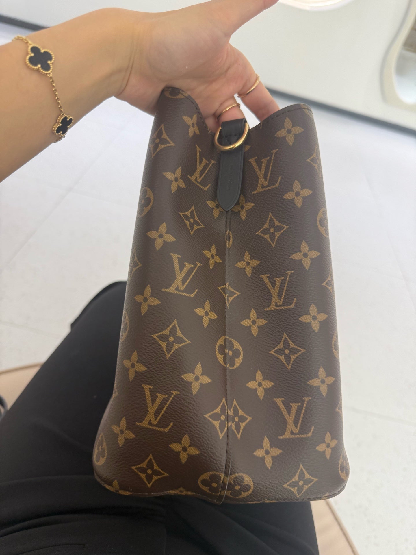 Louis Vuitton - NéoNoé - Leather - Brown - (medium)
